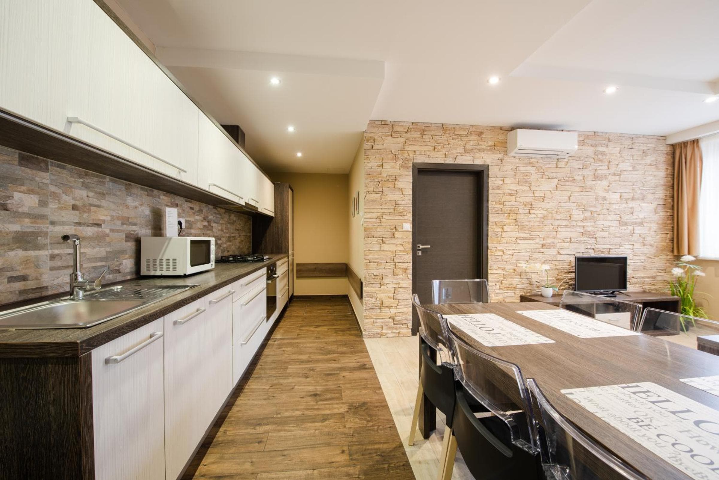 Apartments Brigitte, Bratislava, photo 4