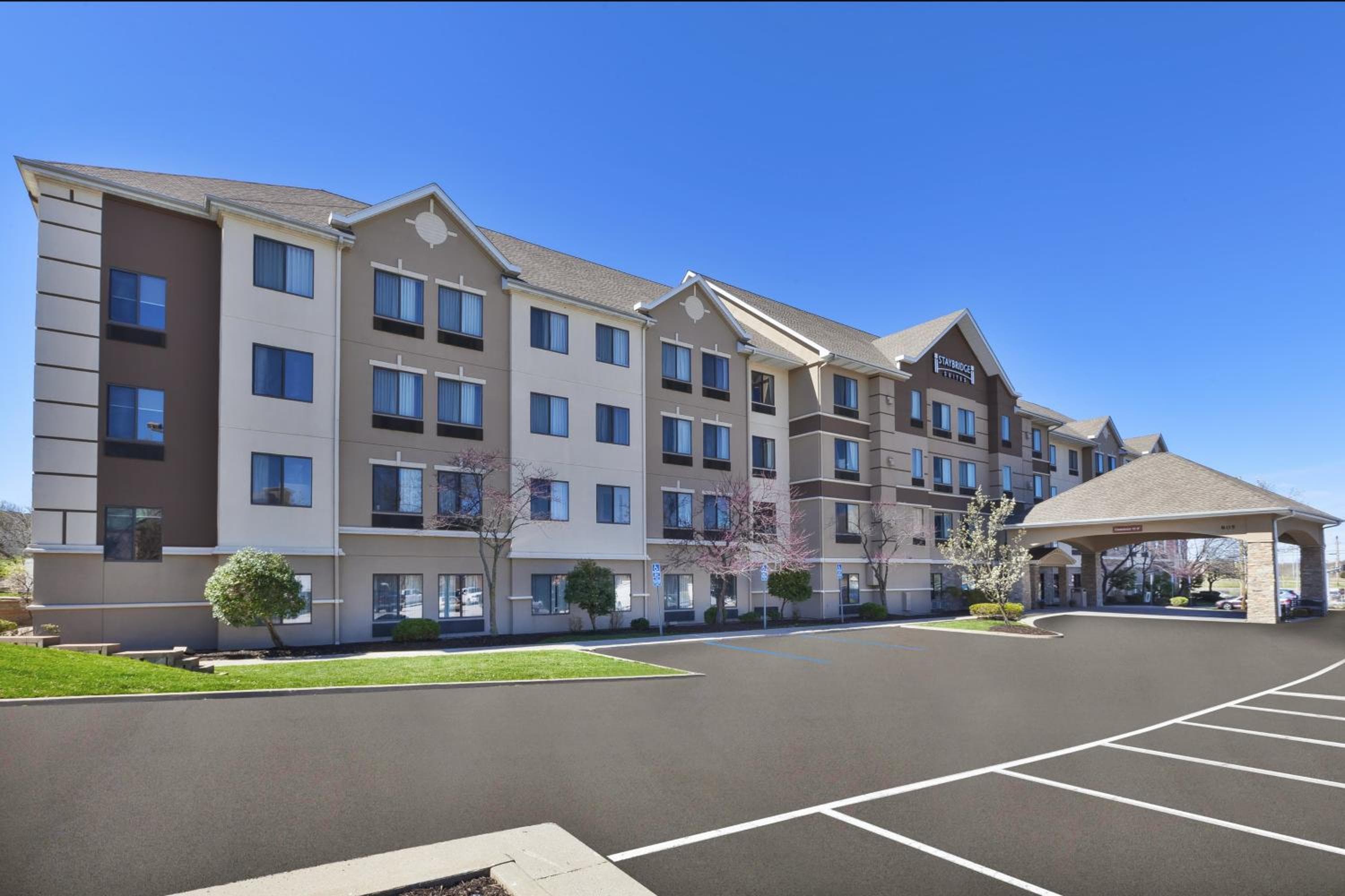 Staybridge Suites Columbia-Highway 63 & I-70 by IHG, Columbia