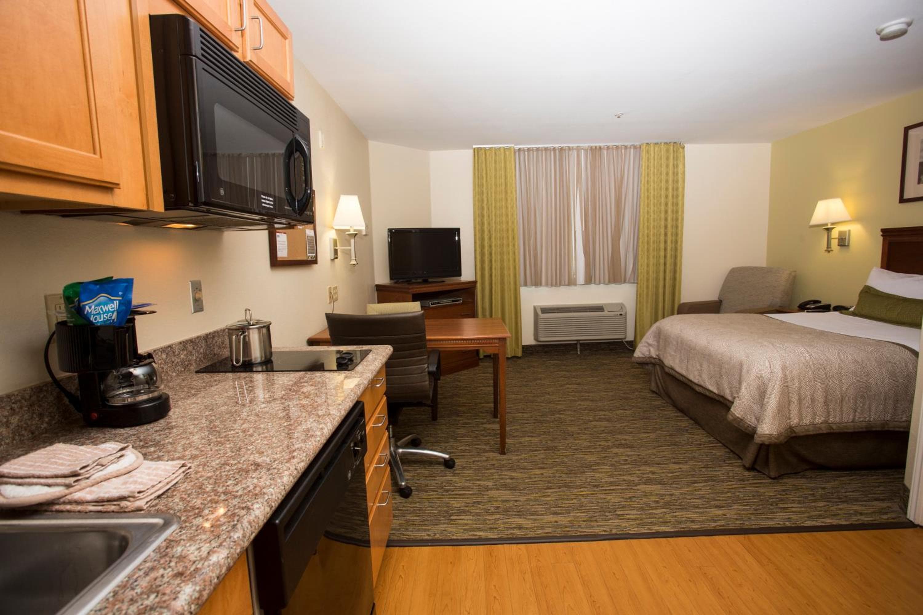 Candlewood Suites Port Arthur/Nederland by IHG, Nederland, photo 2
