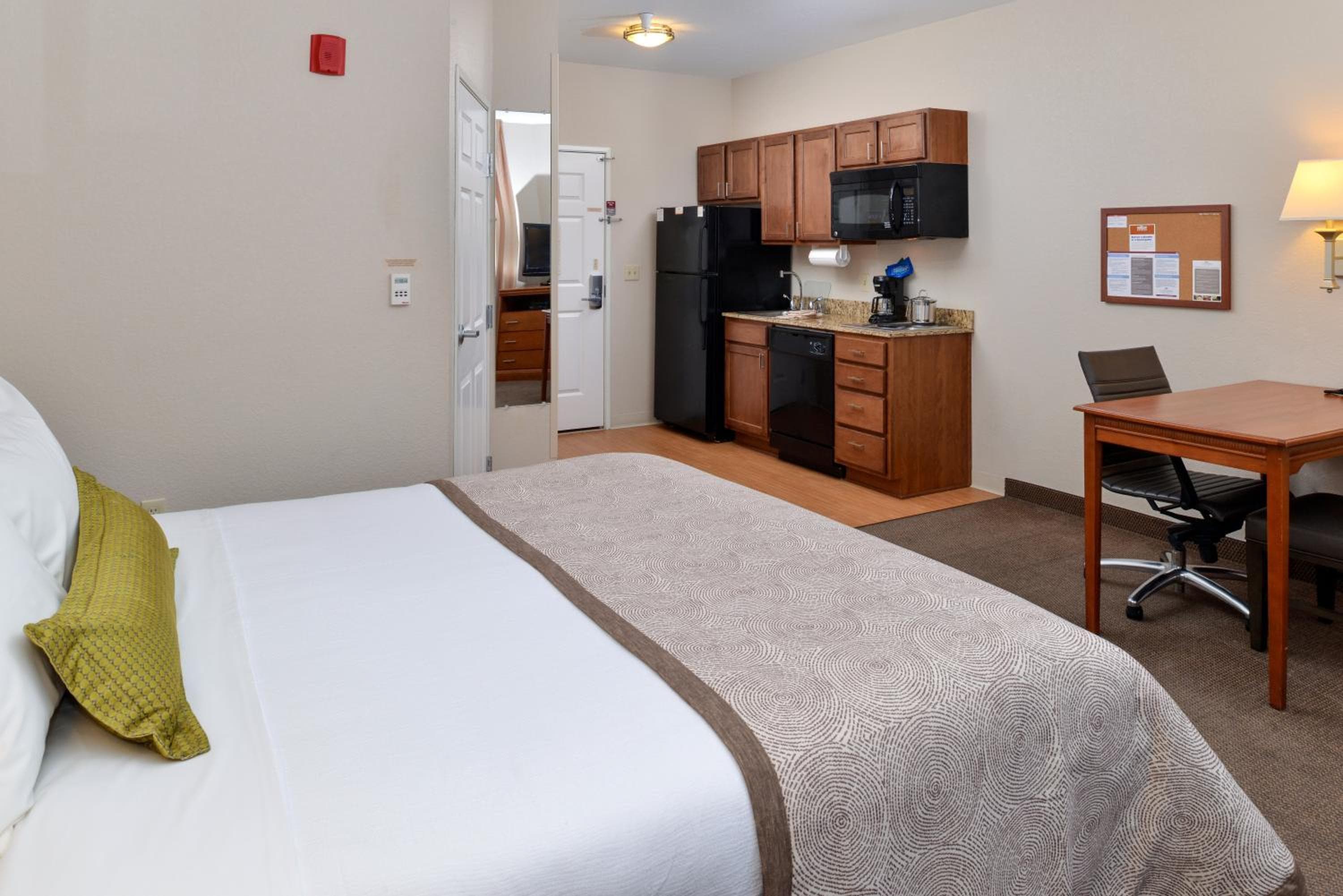 Candlewood Suites Turlock by IHG, Turlock, photo 2