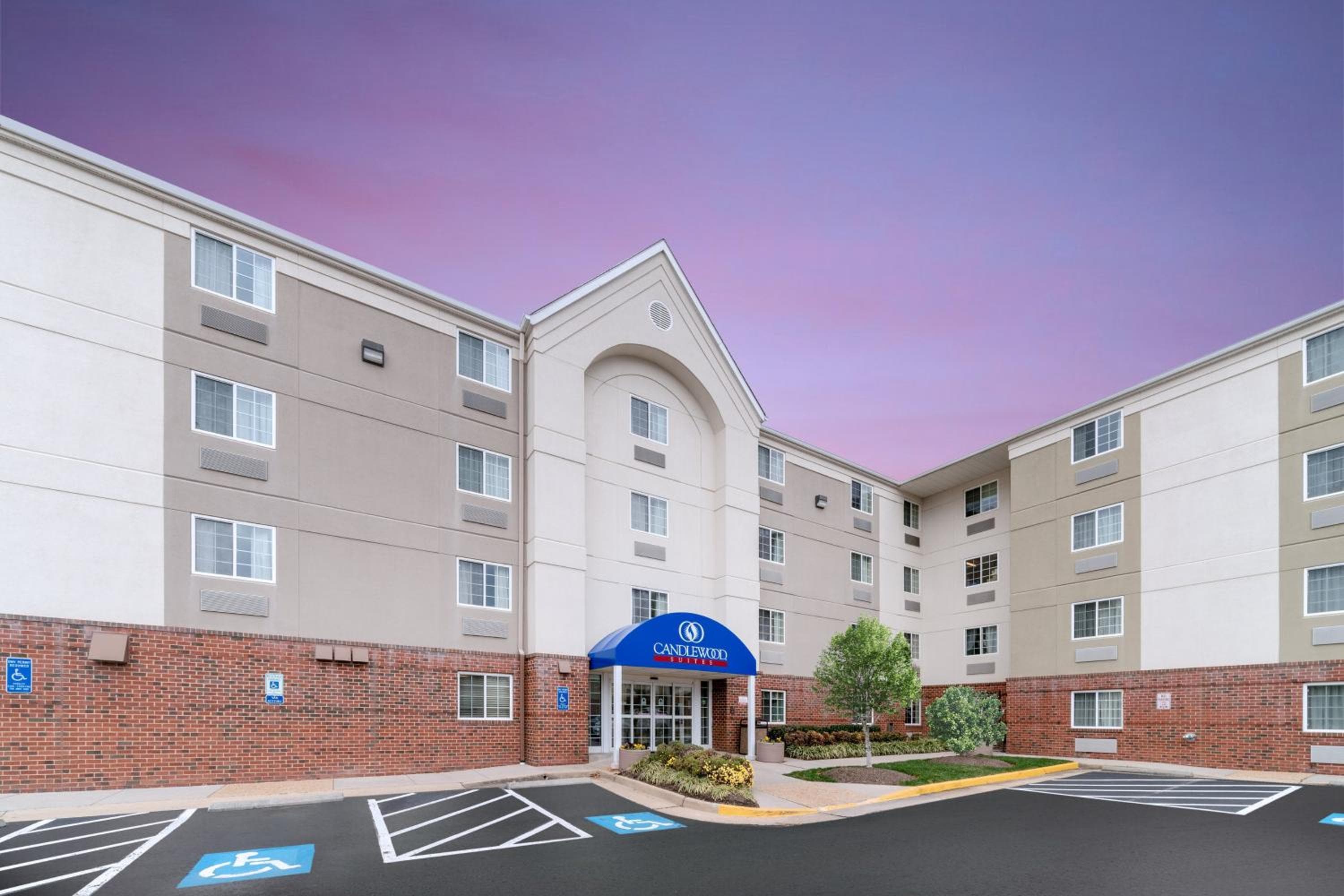 Candlewood Suites Washington-Dulles Herndon by IHG, Herndon, photo 4