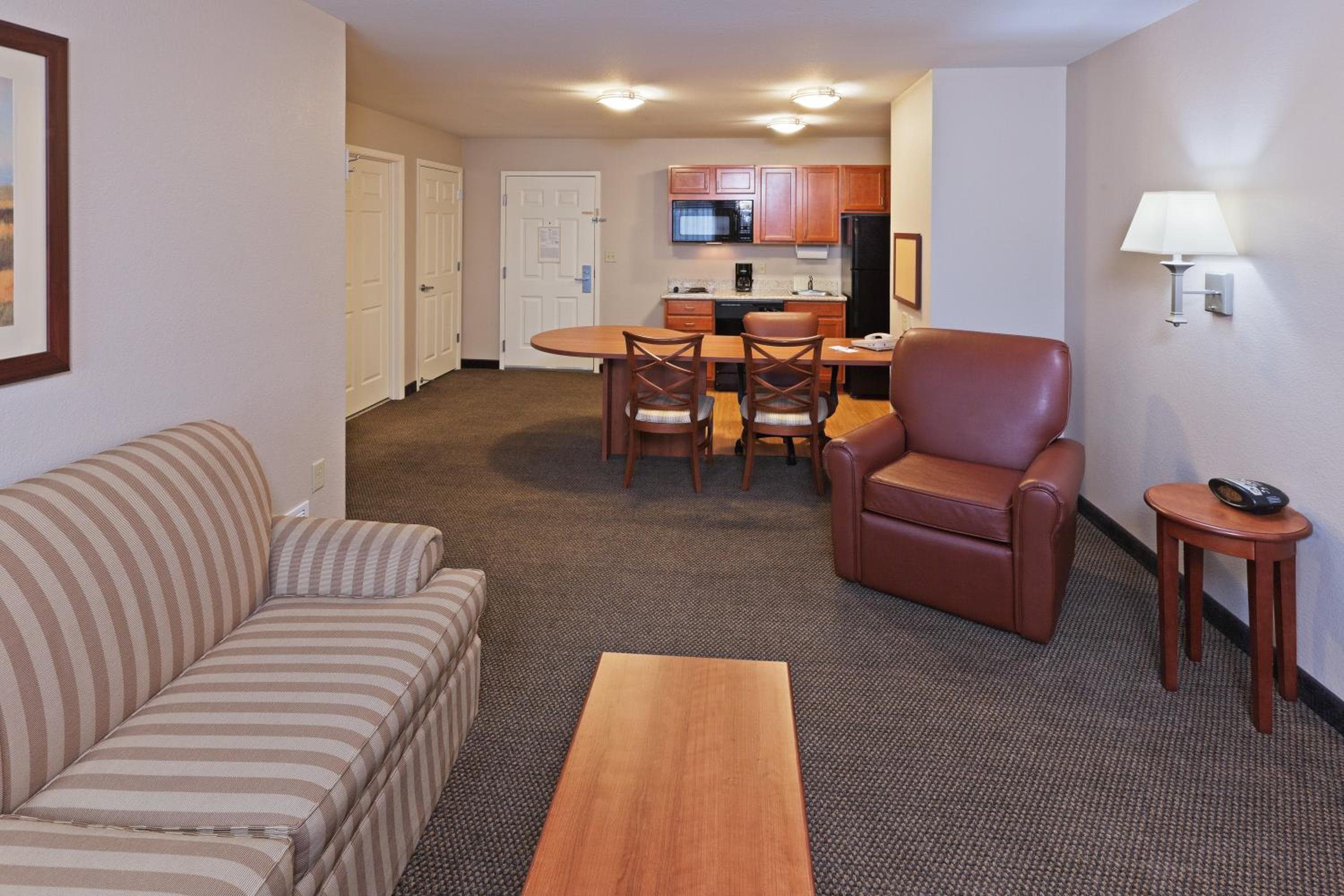 Candlewood Suites Wichita Falls at Maurine Street by IHG, Wichita Falls, photo 2