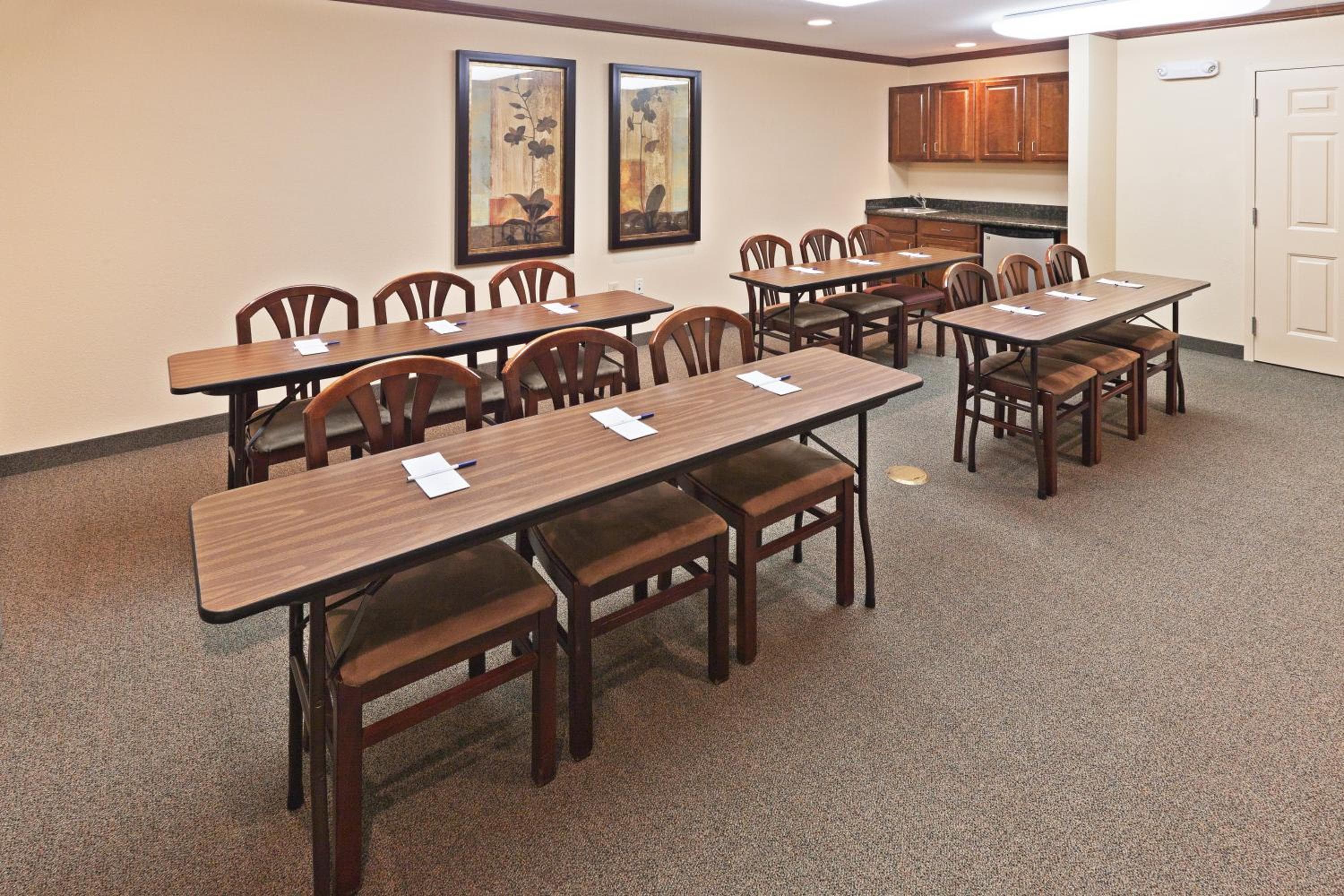 Candlewood Suites Wichita Falls at Maurine Street by IHG, Wichita Falls, photo 3