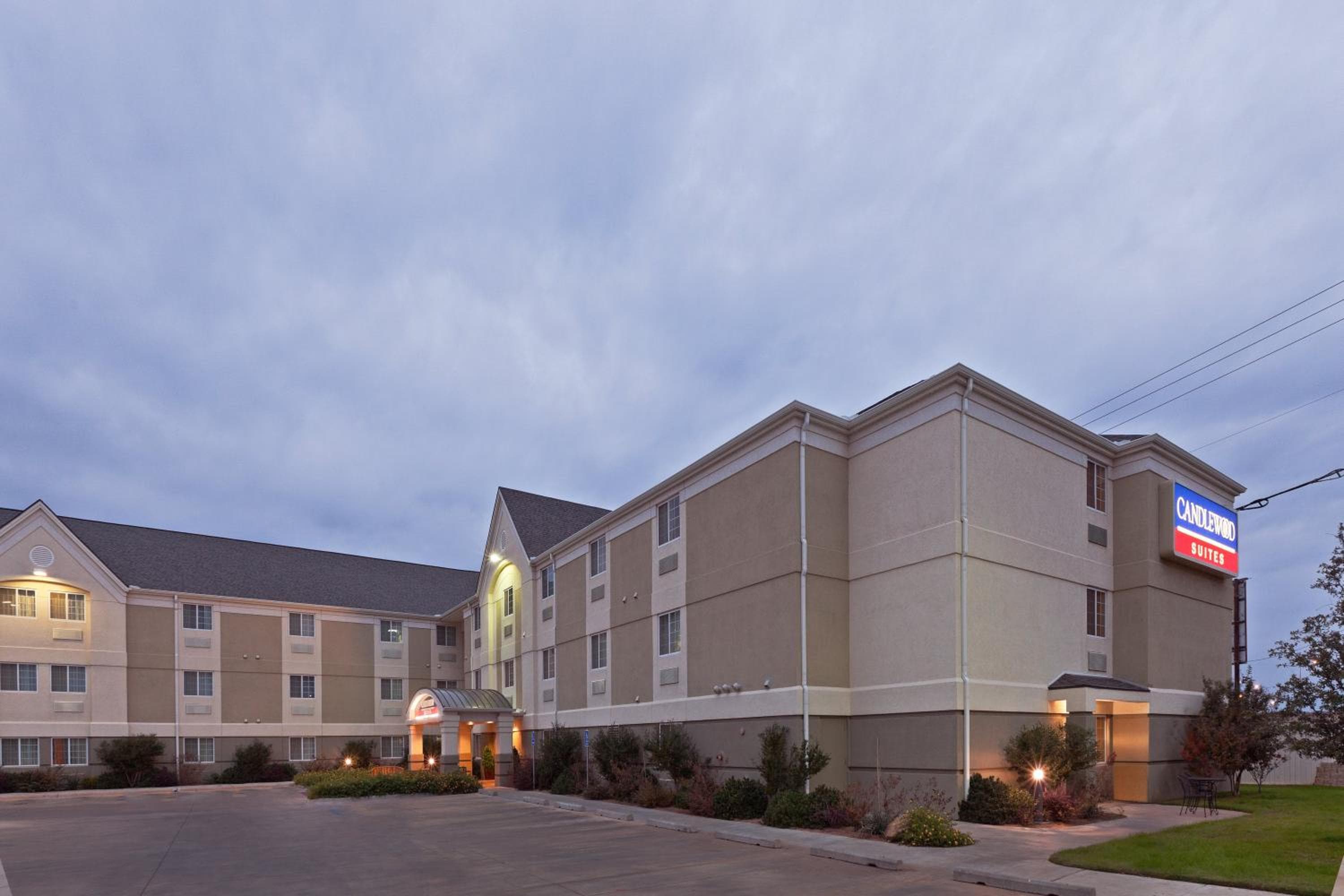 Candlewood Suites Wichita Falls at Maurine Street by IHG, Wichita Falls