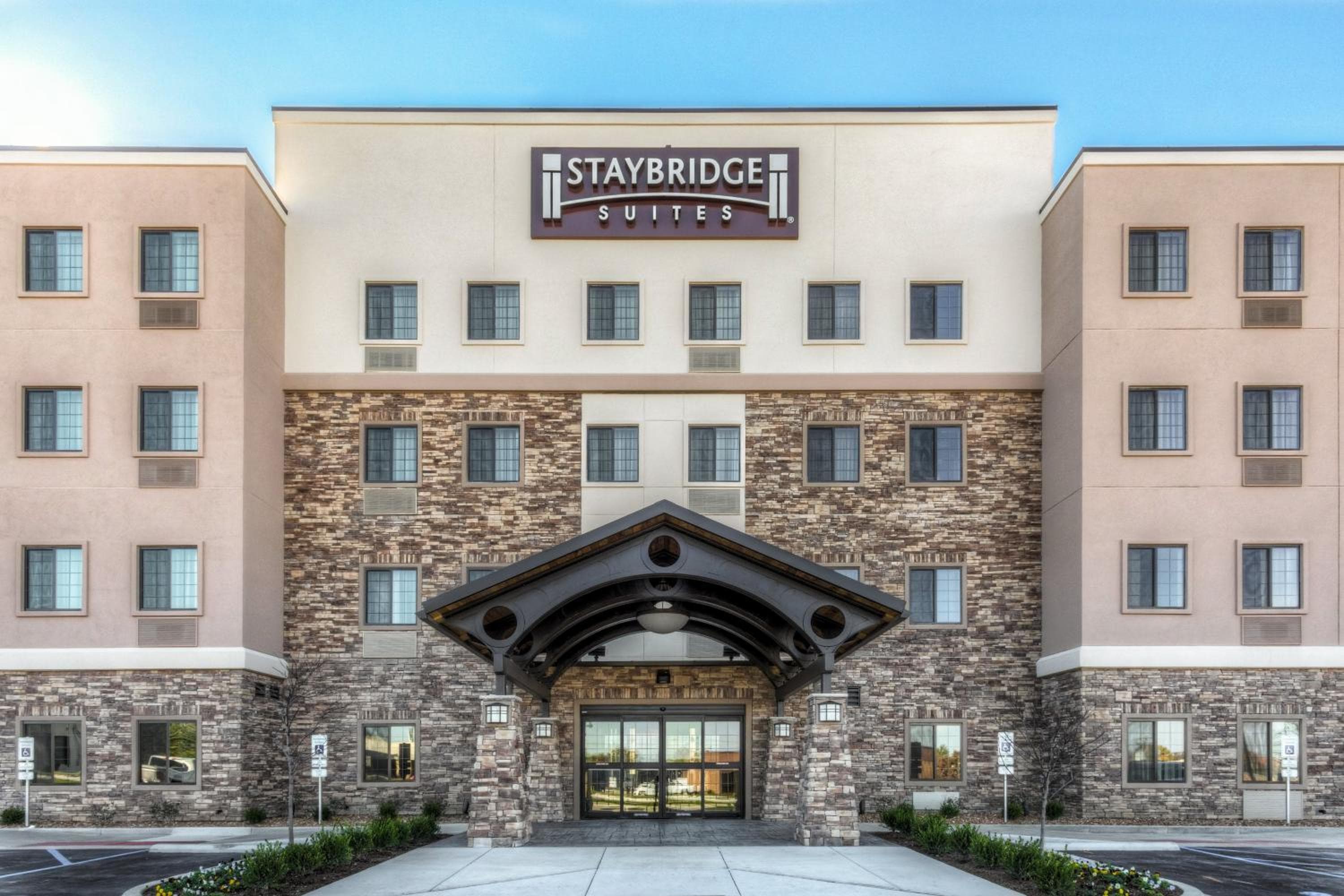 Staybridge Suites St Louis - Westport by IHG, Saint Louis