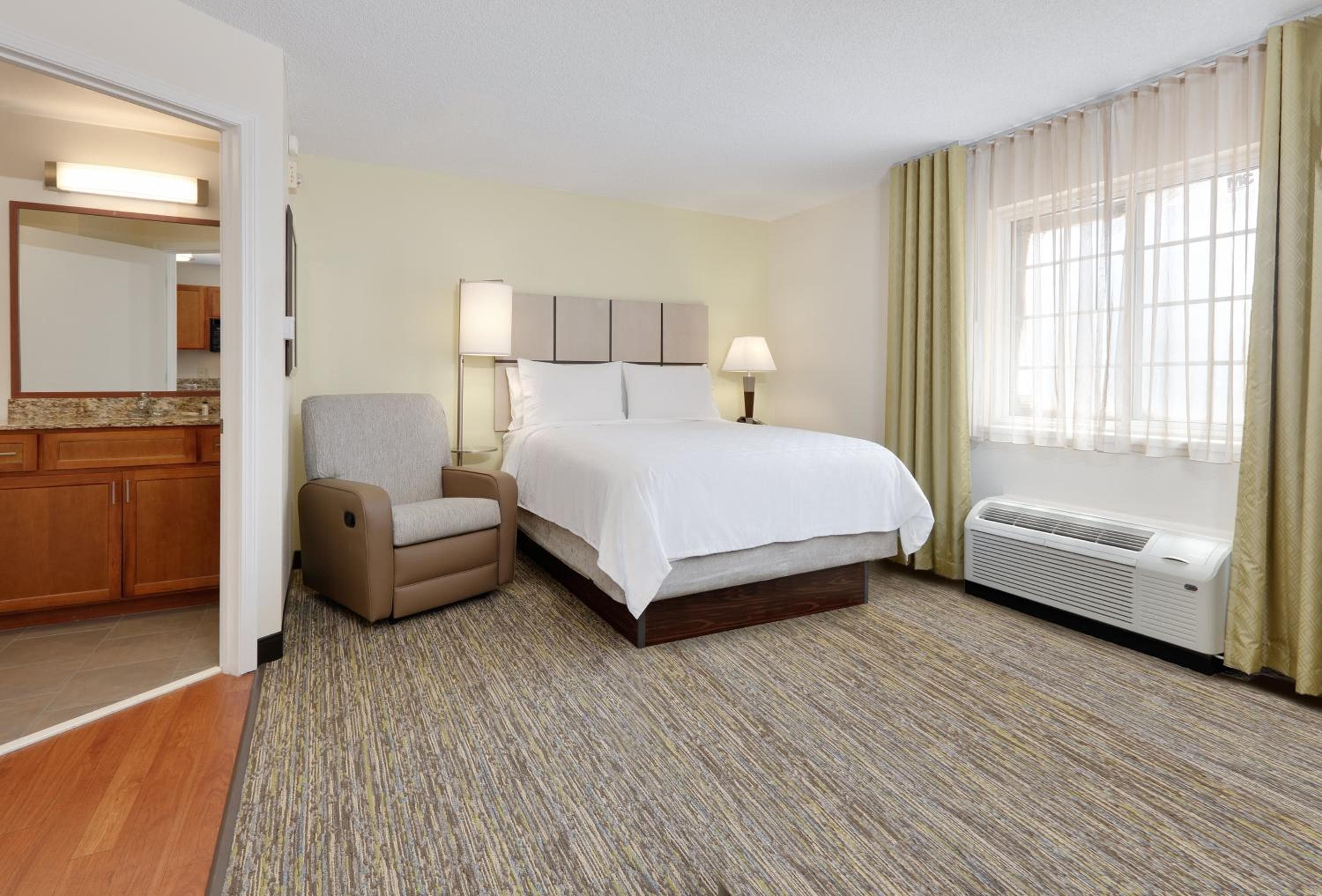 Candlewood Suites Salina by IHG, Salina, photo 6