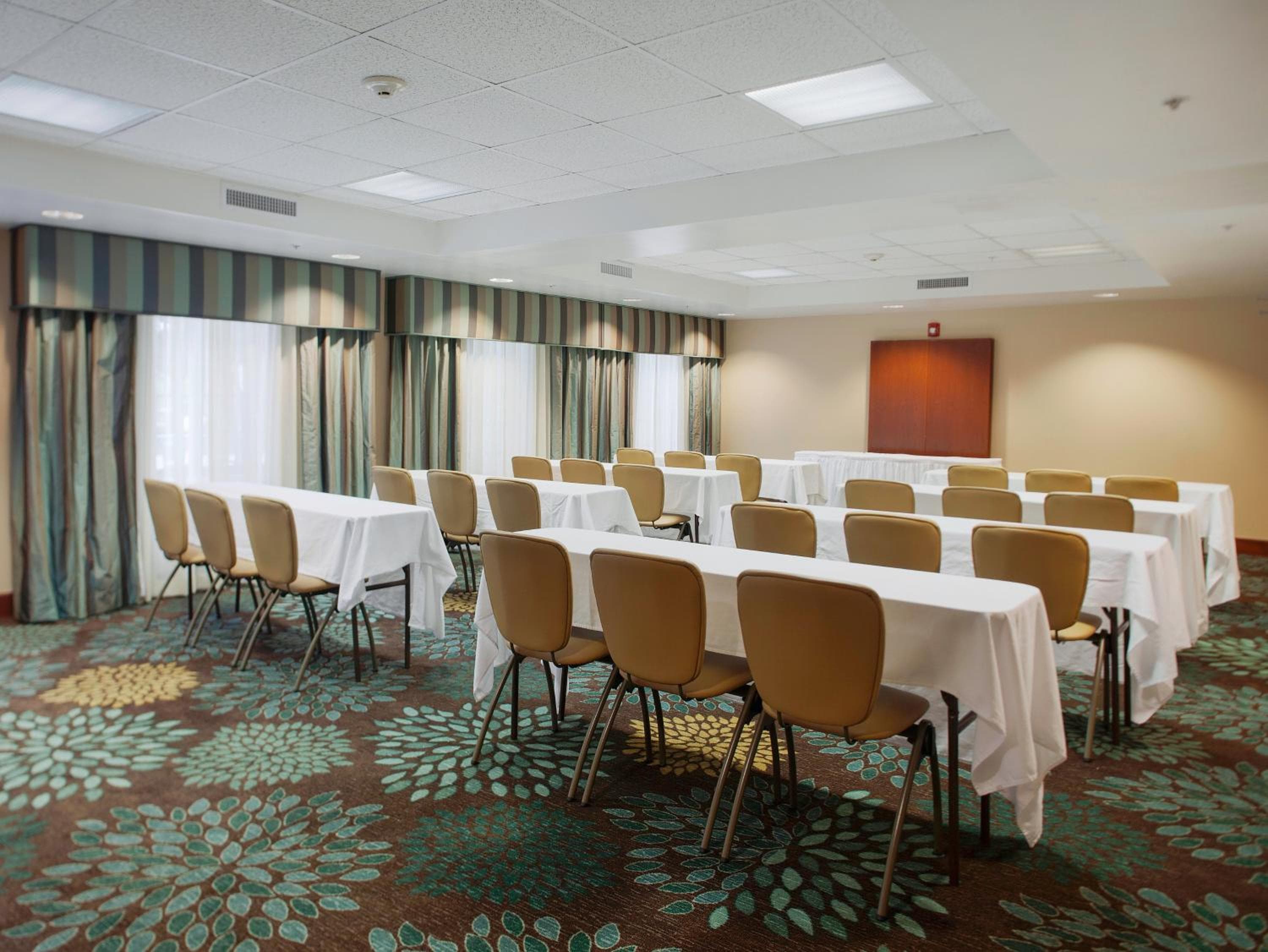 Staybridge Suites Fayetteville by IHG, Fayetteville, photo 6