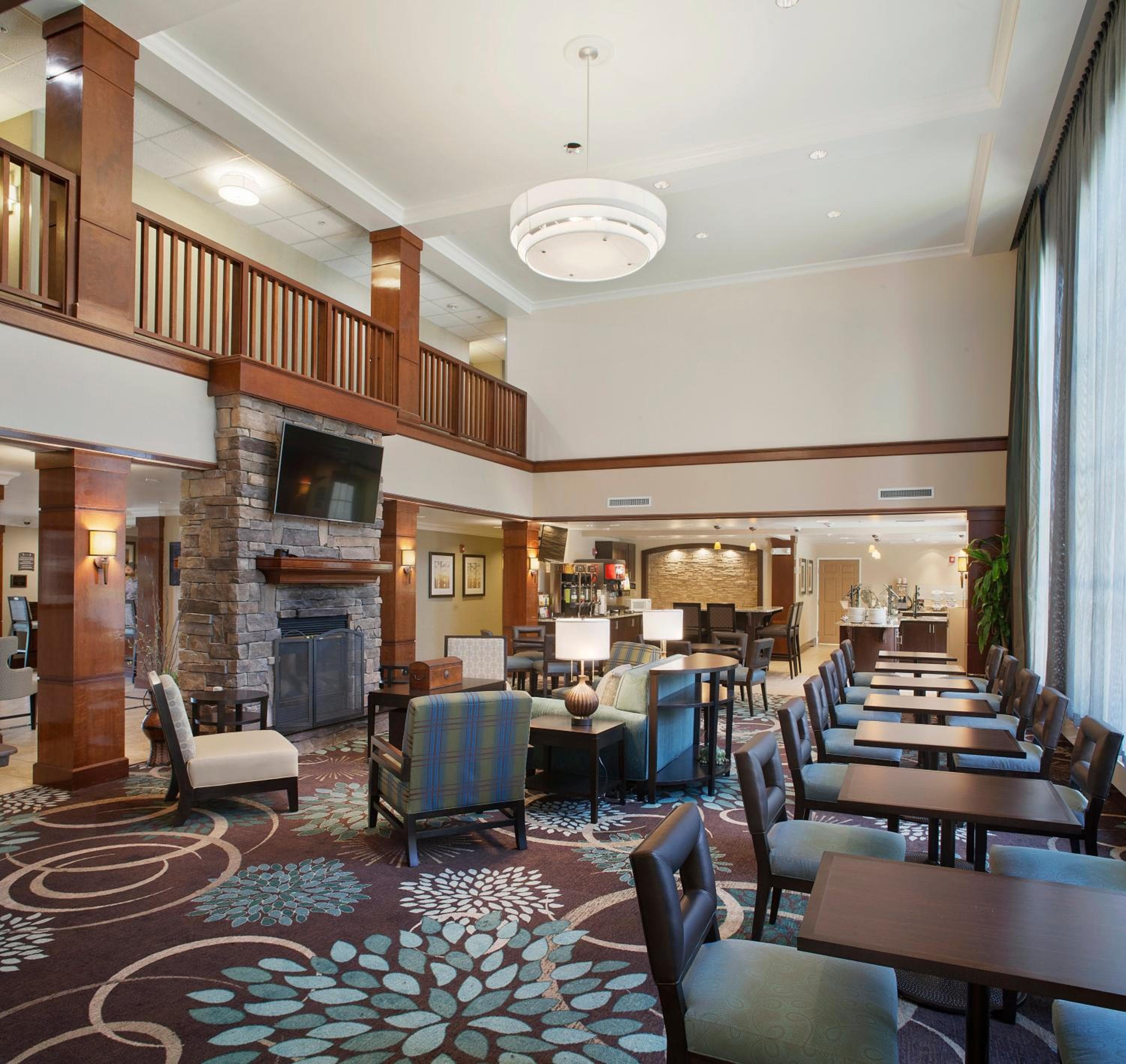 Staybridge Suites Fayetteville by IHG, Fayetteville, photo 3