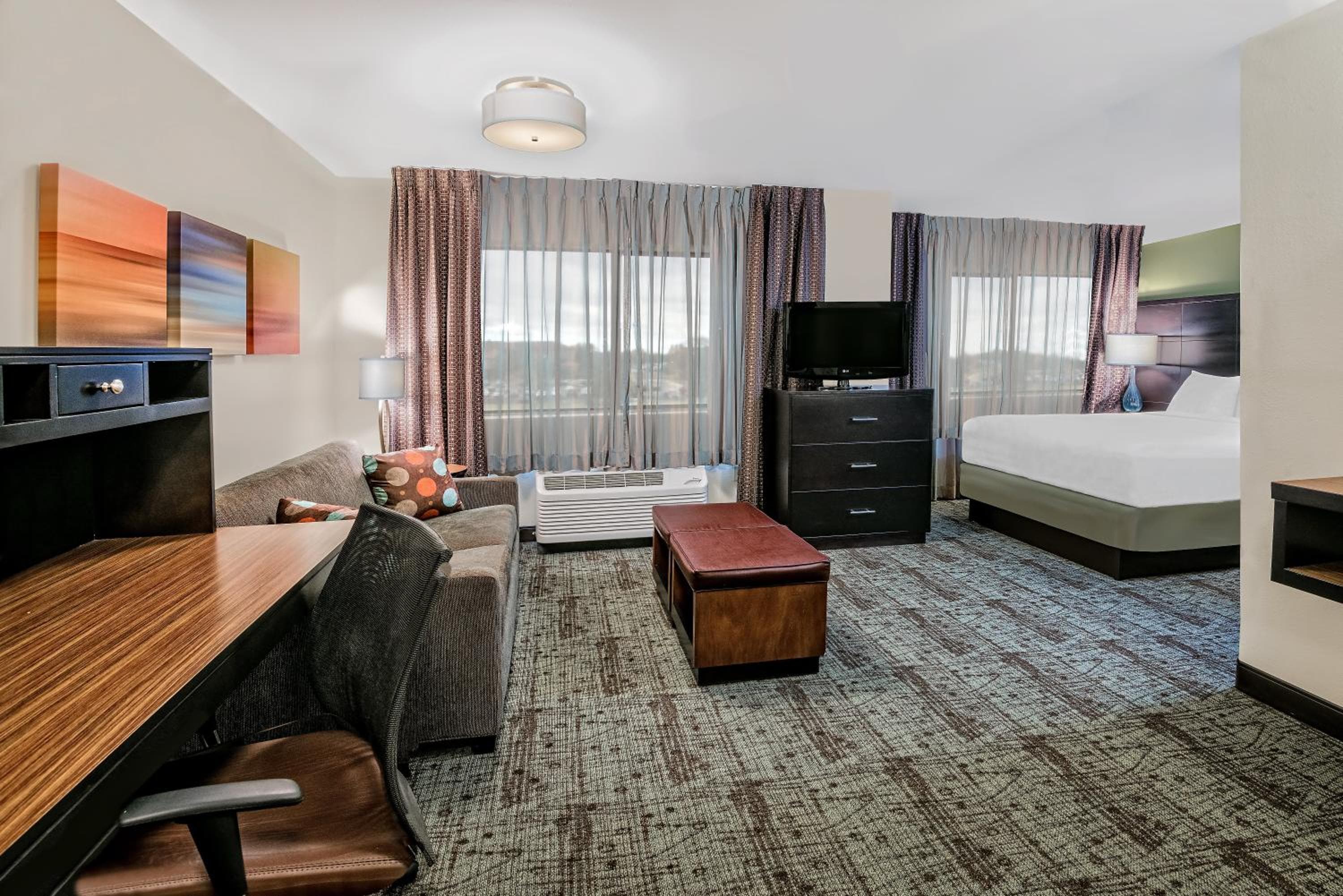Staybridge Suites Lubbock-University Area by IHG, Lubbock, photo 2