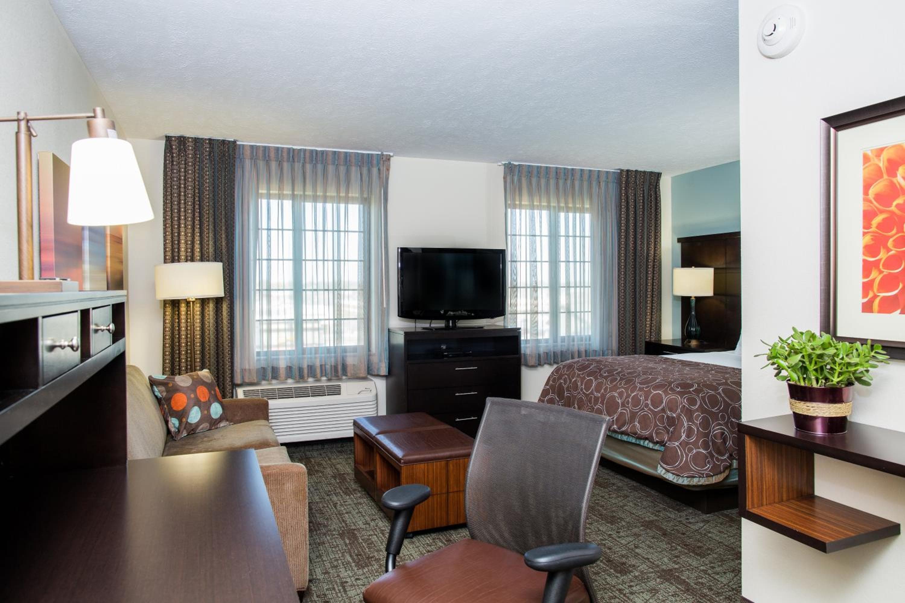 Staybridge Suites Lincoln North East by IHG, Lincoln, photo 6