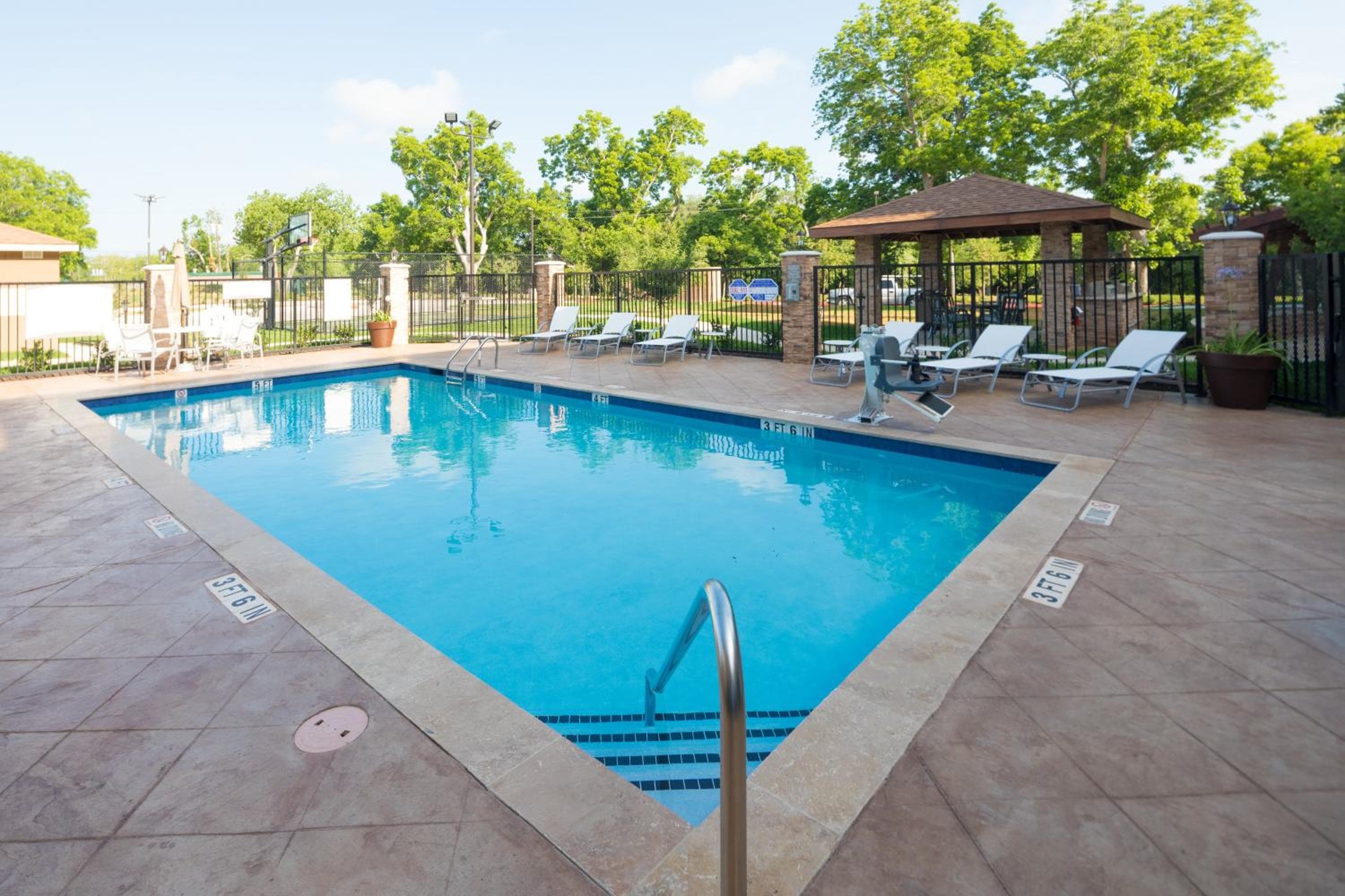 Staybridge Suites - Lake Jackson by IHG, Lake Jackson, photo 4