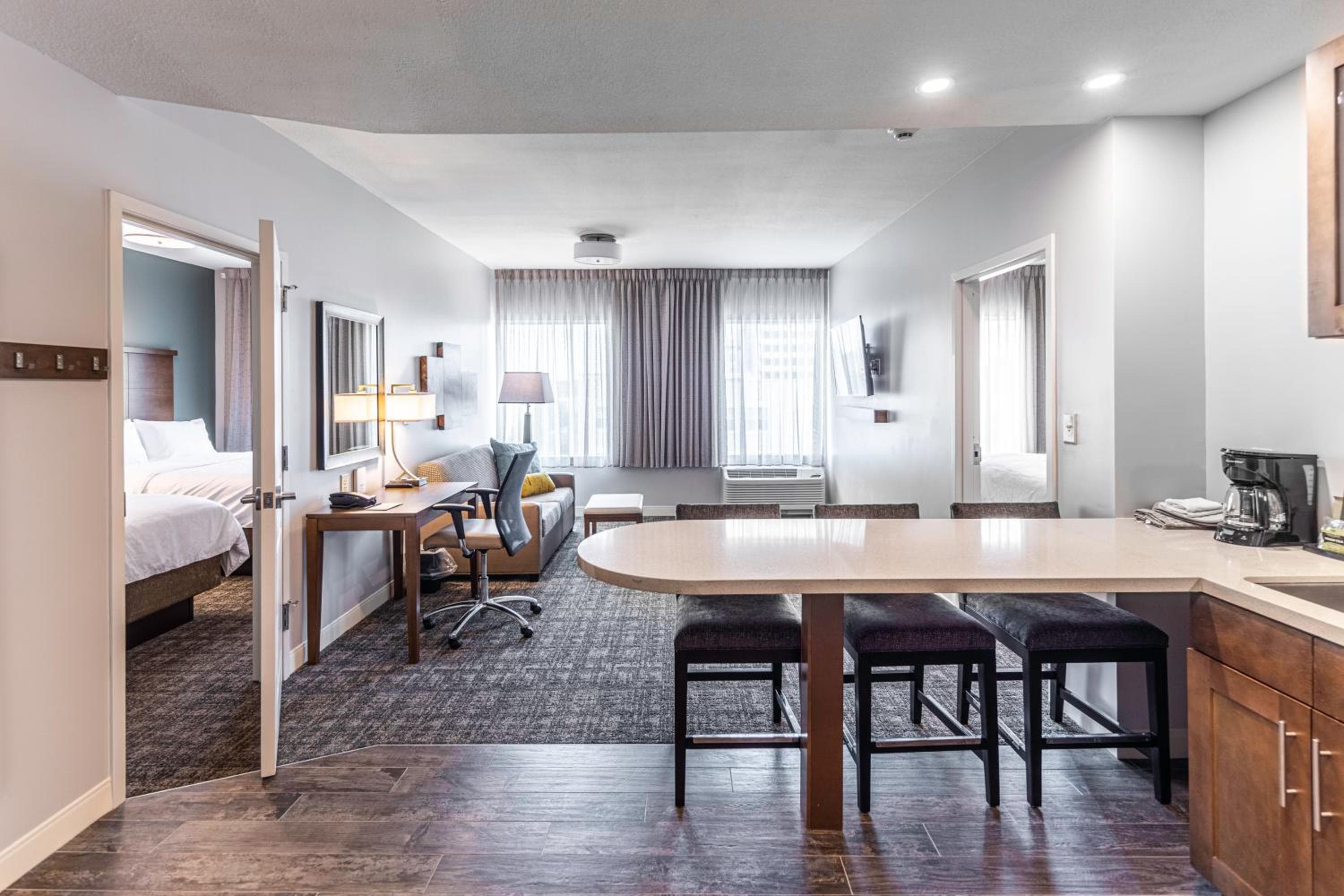 Staybridge Suites Montgomery - Downtown by IHG, Montgomery, photo 3