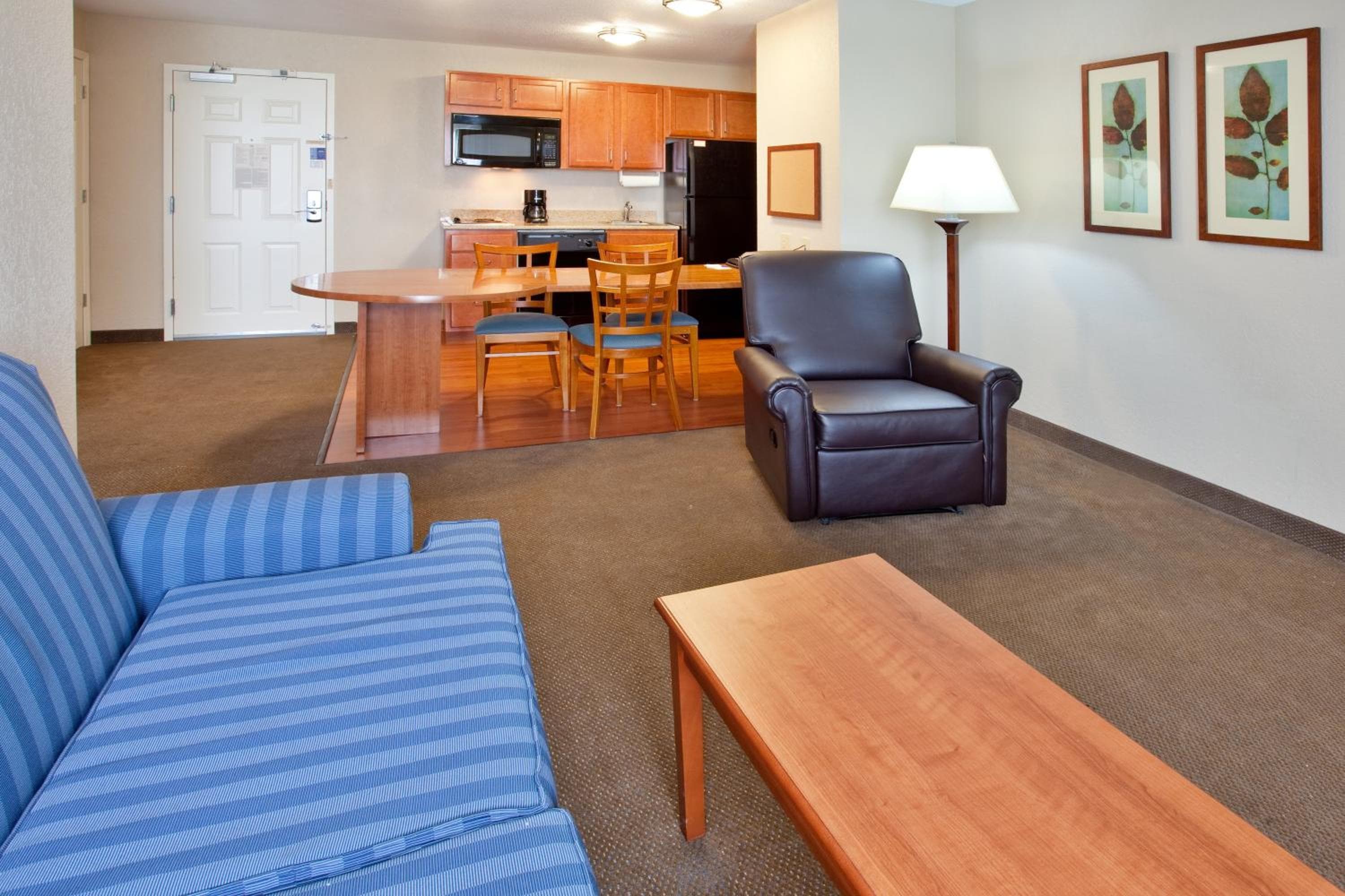 Candlewood Suites Elgin – Northwest Chicago by IHG, Elgin, photo 3
