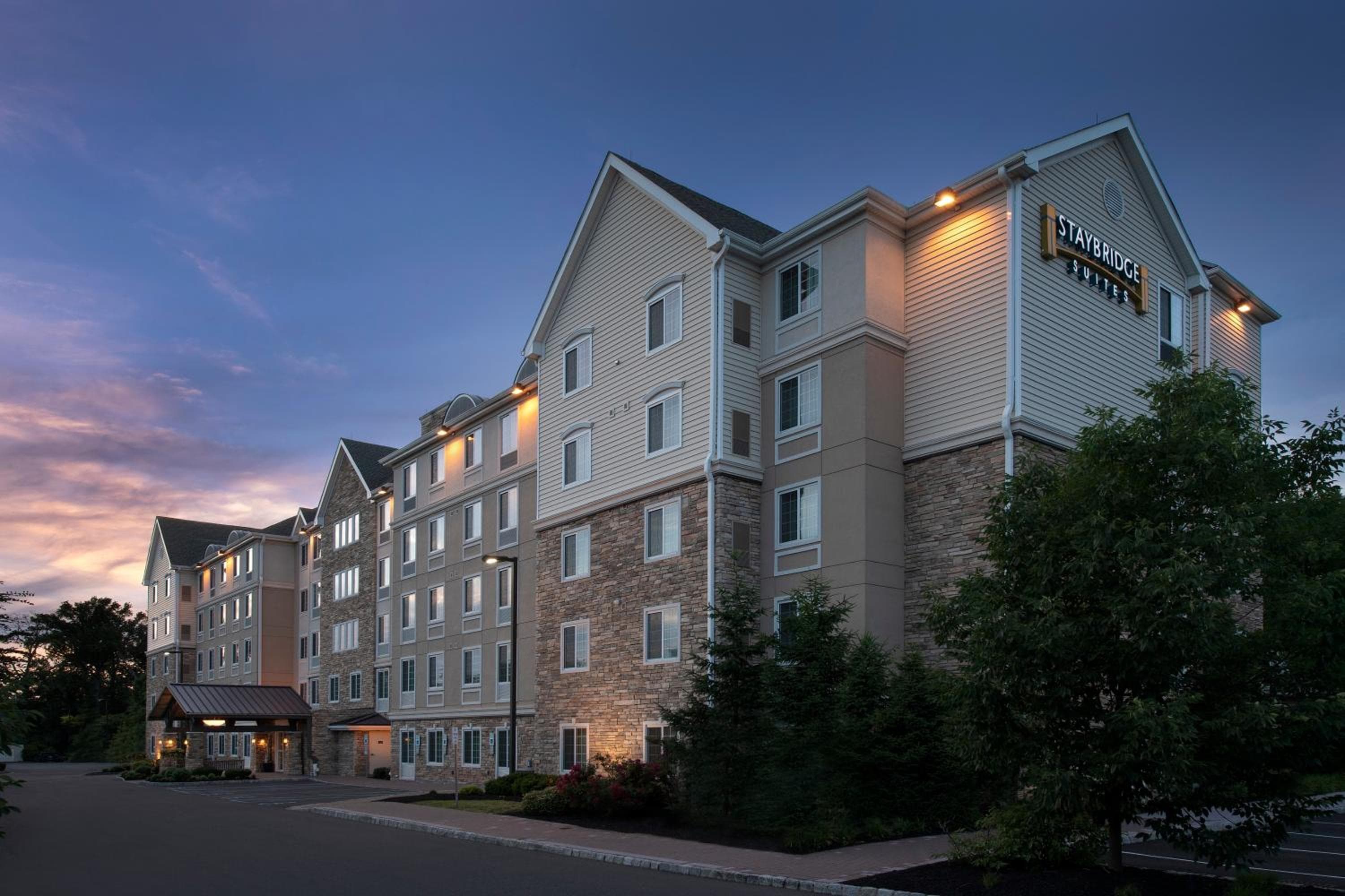 Staybridge Suites North Brunswick by IHG, North Brunswick