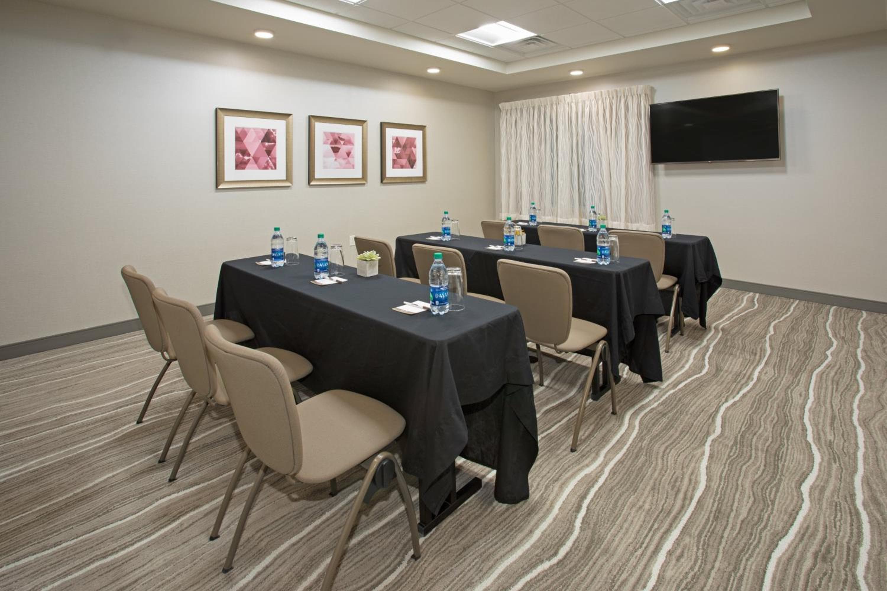 Staybridge Suites Rapid City - Rushmore by IHG, Rapid City, photo 4