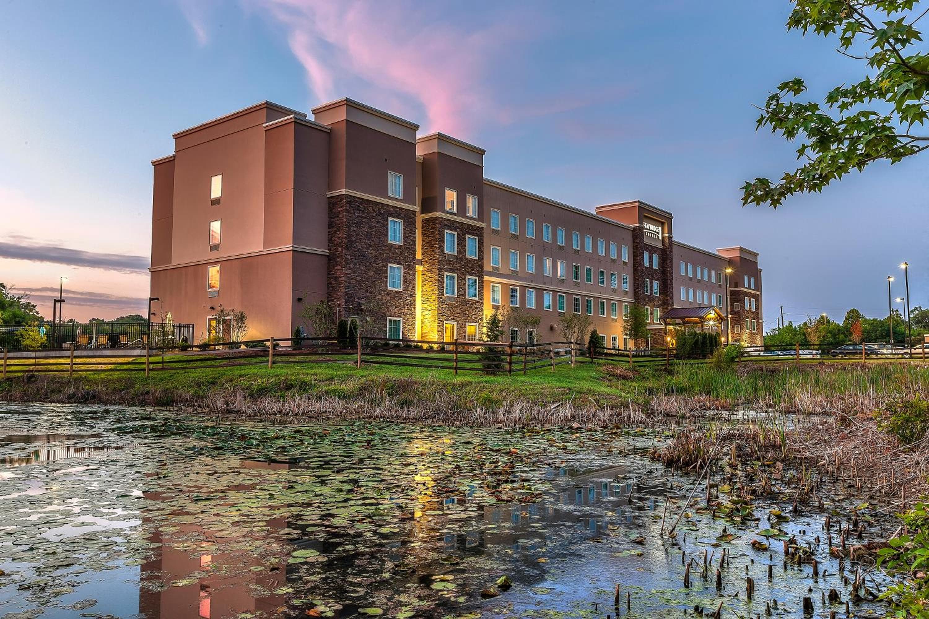 Staybridge Suites Knoxville West by IHG, Knoxville