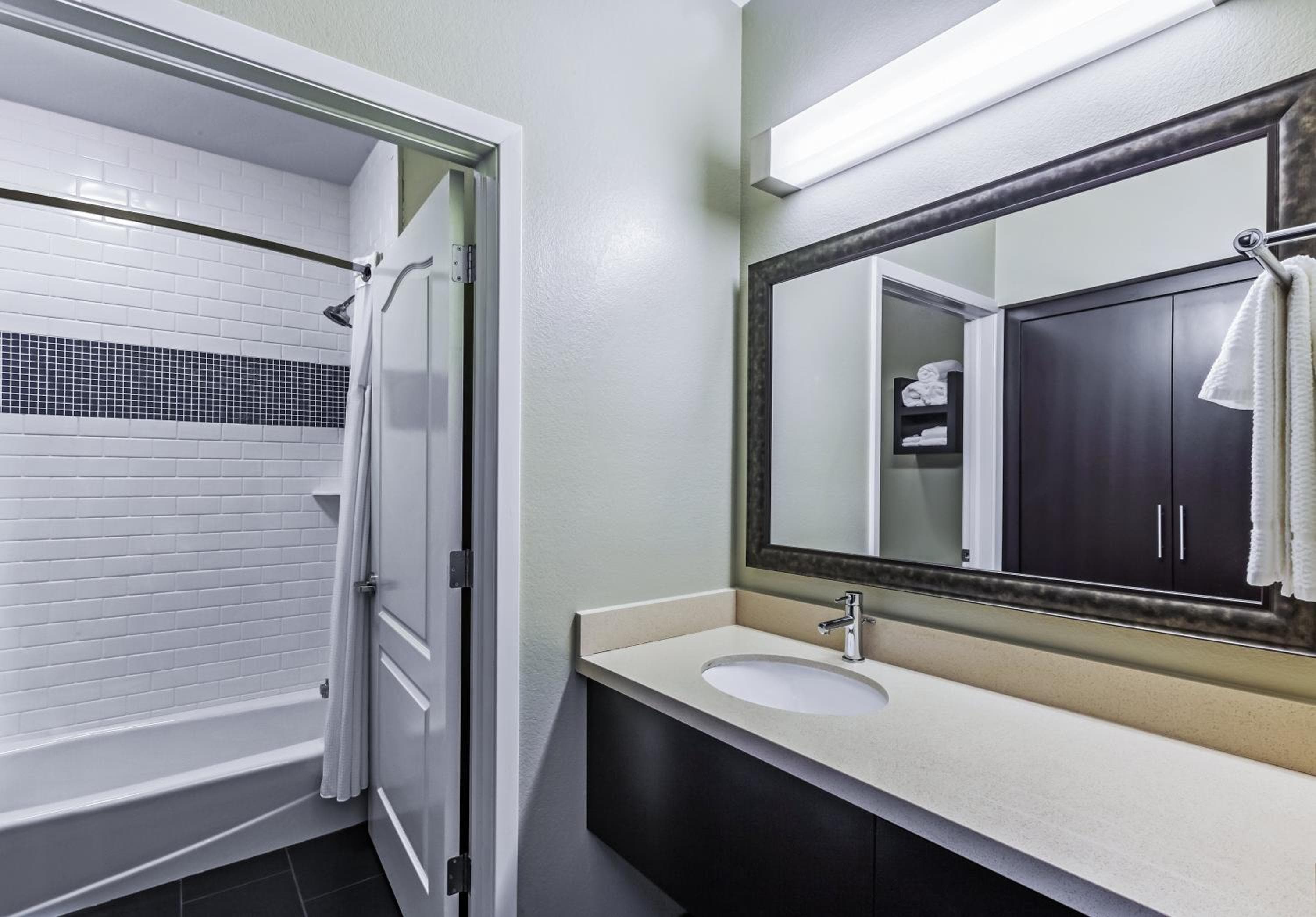 Staybridge Suites Fort Worth Fossil Creek by IHG, Fort Worth, photo 2