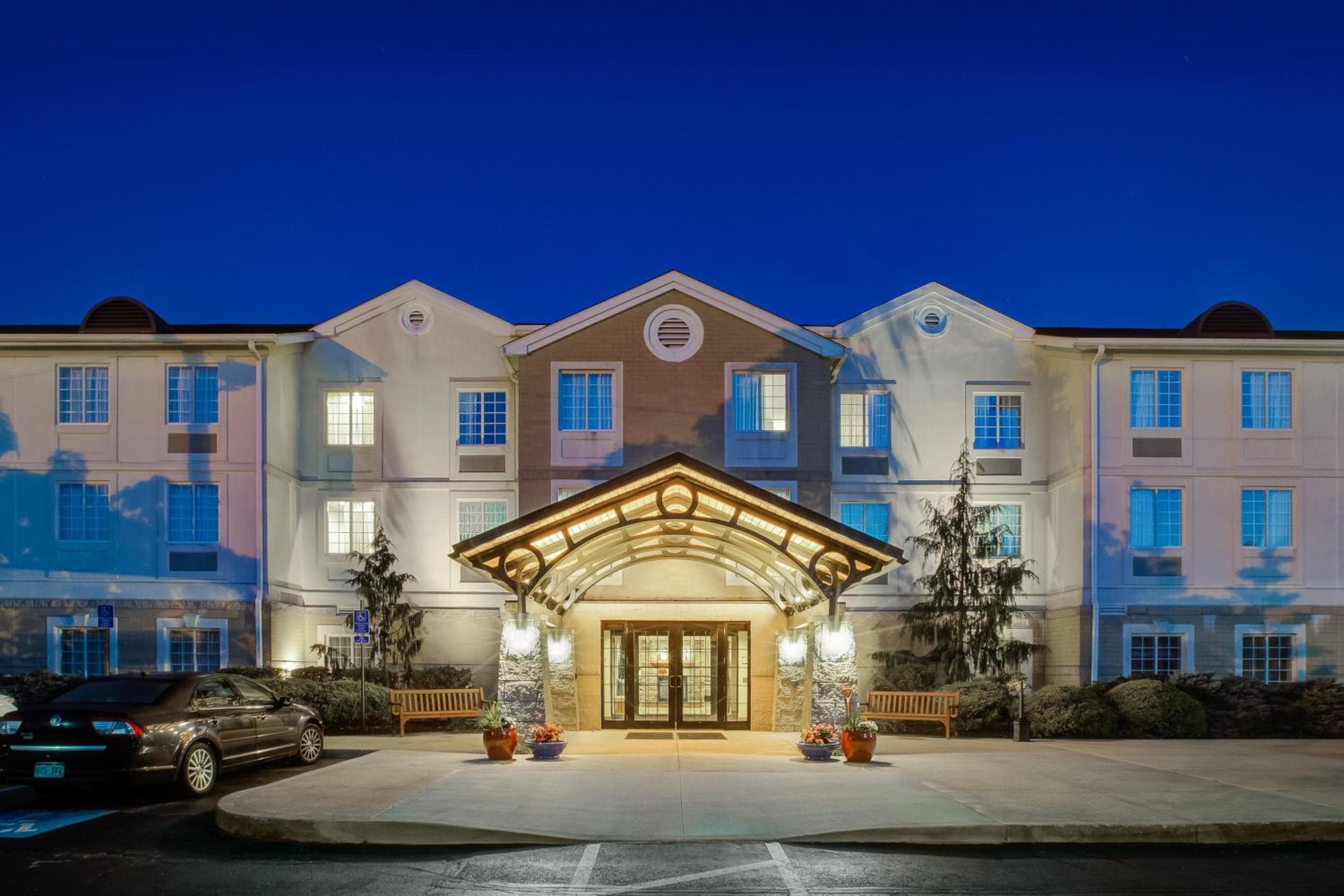 Staybridge Suites Cleveland Mayfield Heights Beachwood by IHG, Cleveland