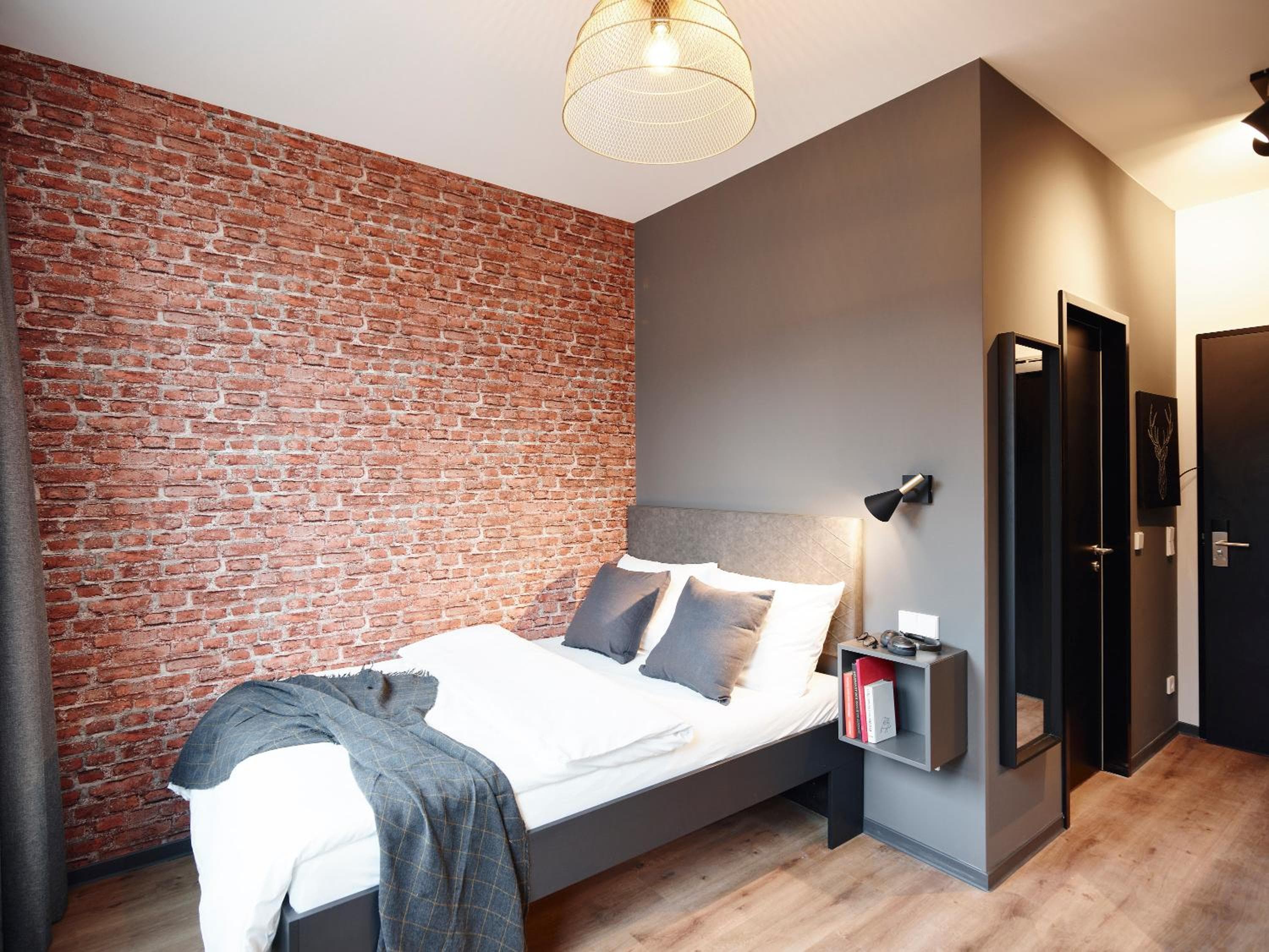 Hotel room at PHNX Aparthotel Hamburg