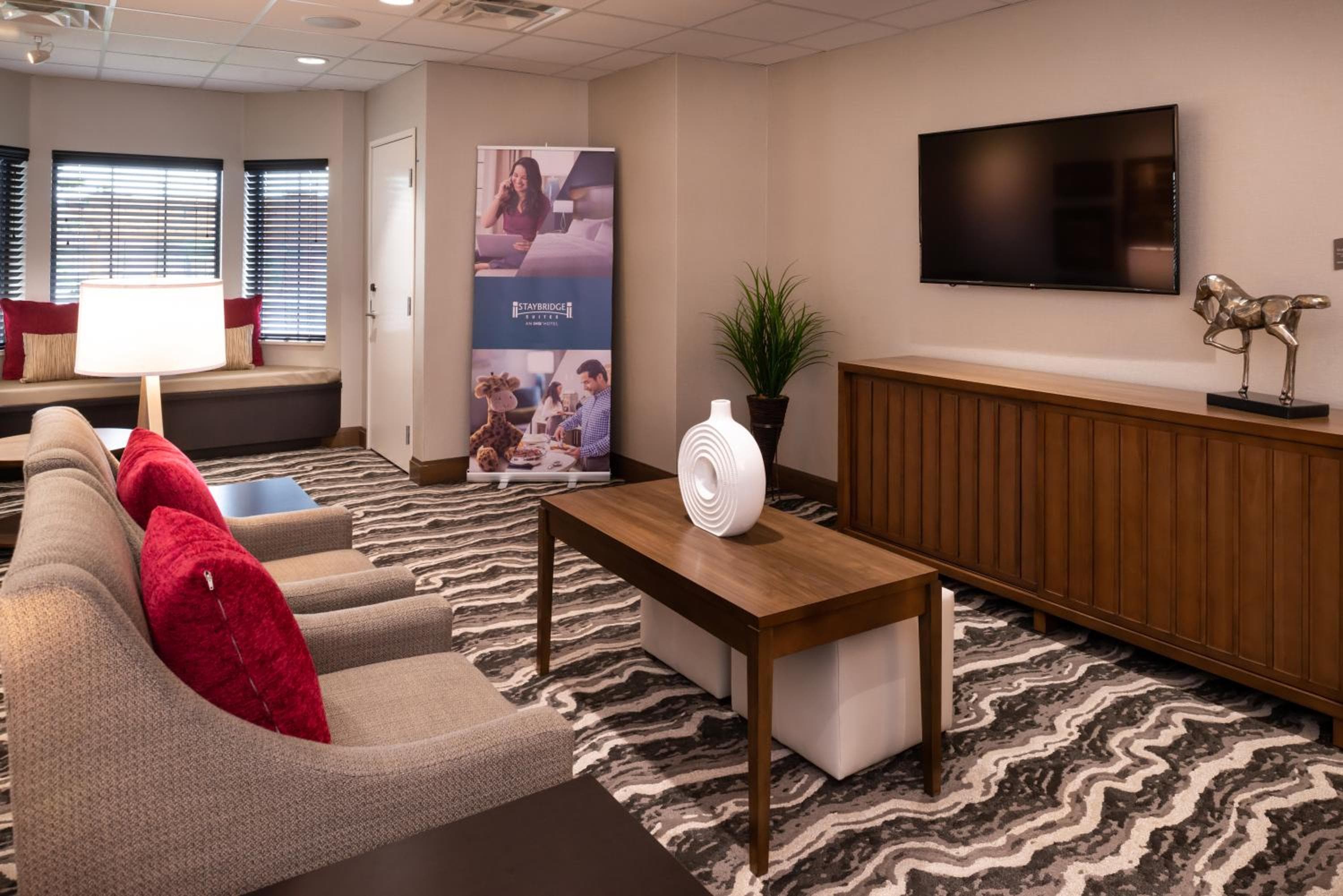Staybridge Suites - St George by IHG, photo 3