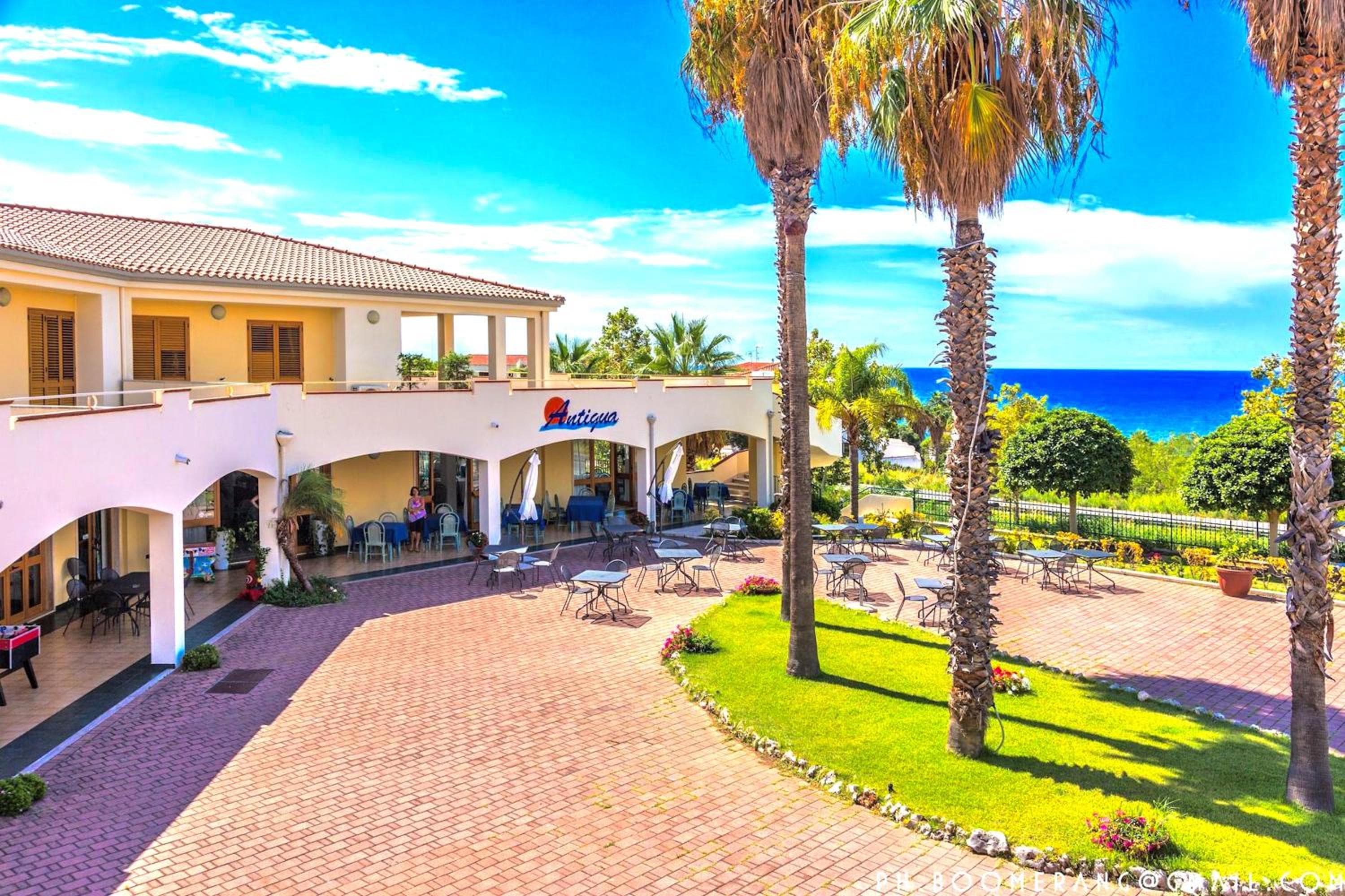 Residence Antigua, Bonifati