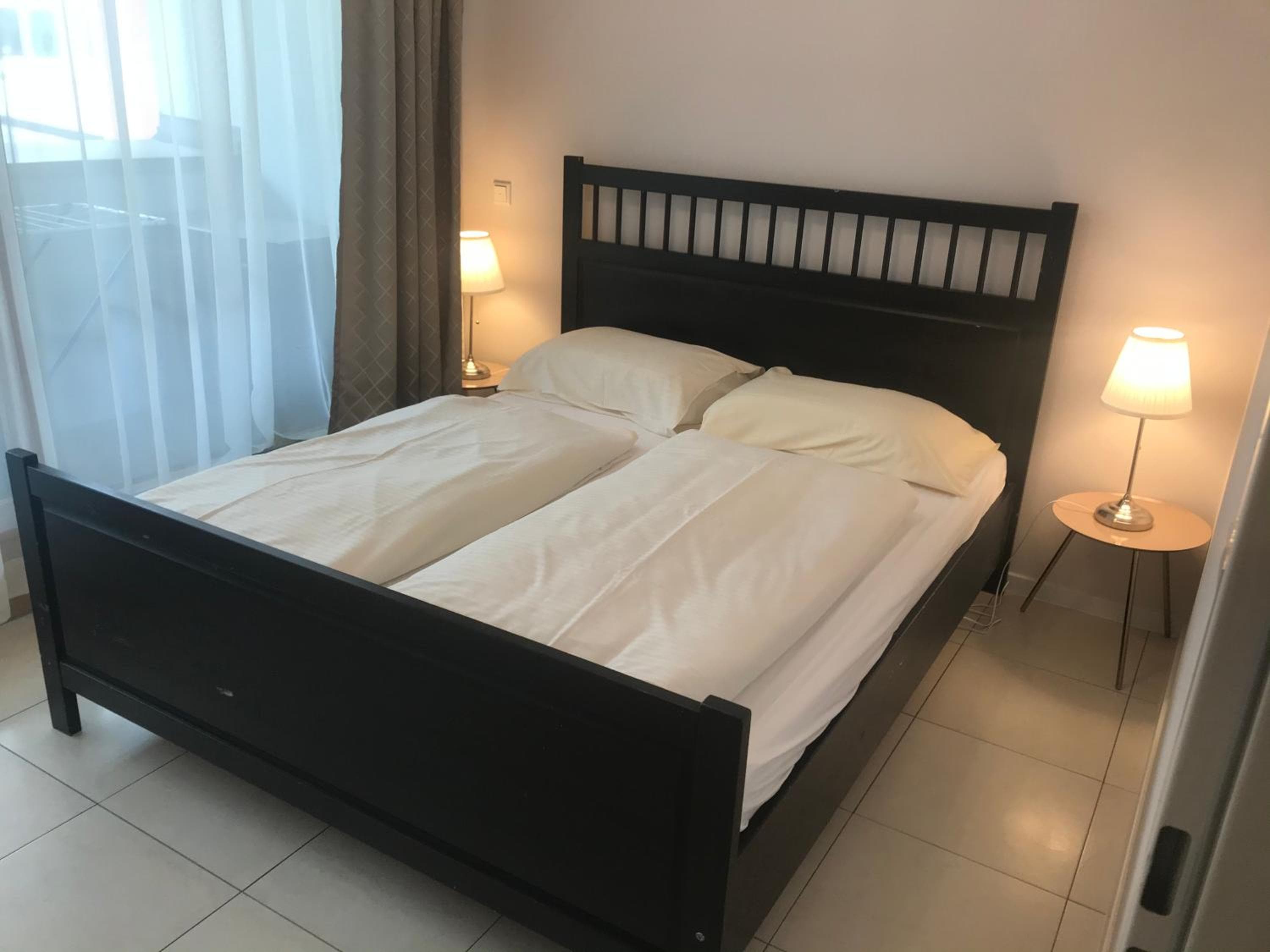 Baynunah Suites Aparthotel, Munich