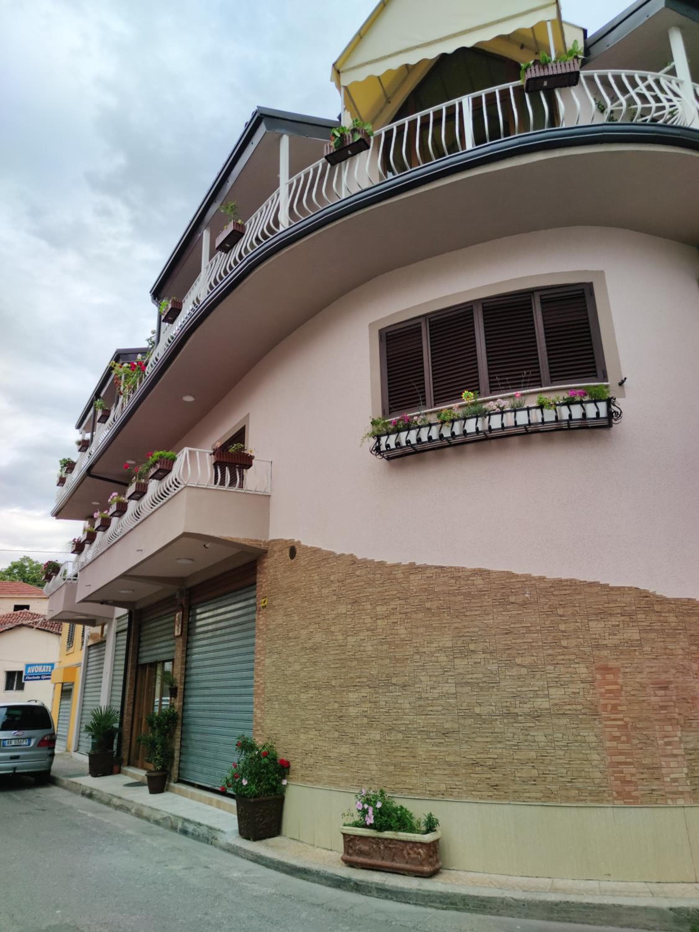 Lille France Apartments, Shkodër