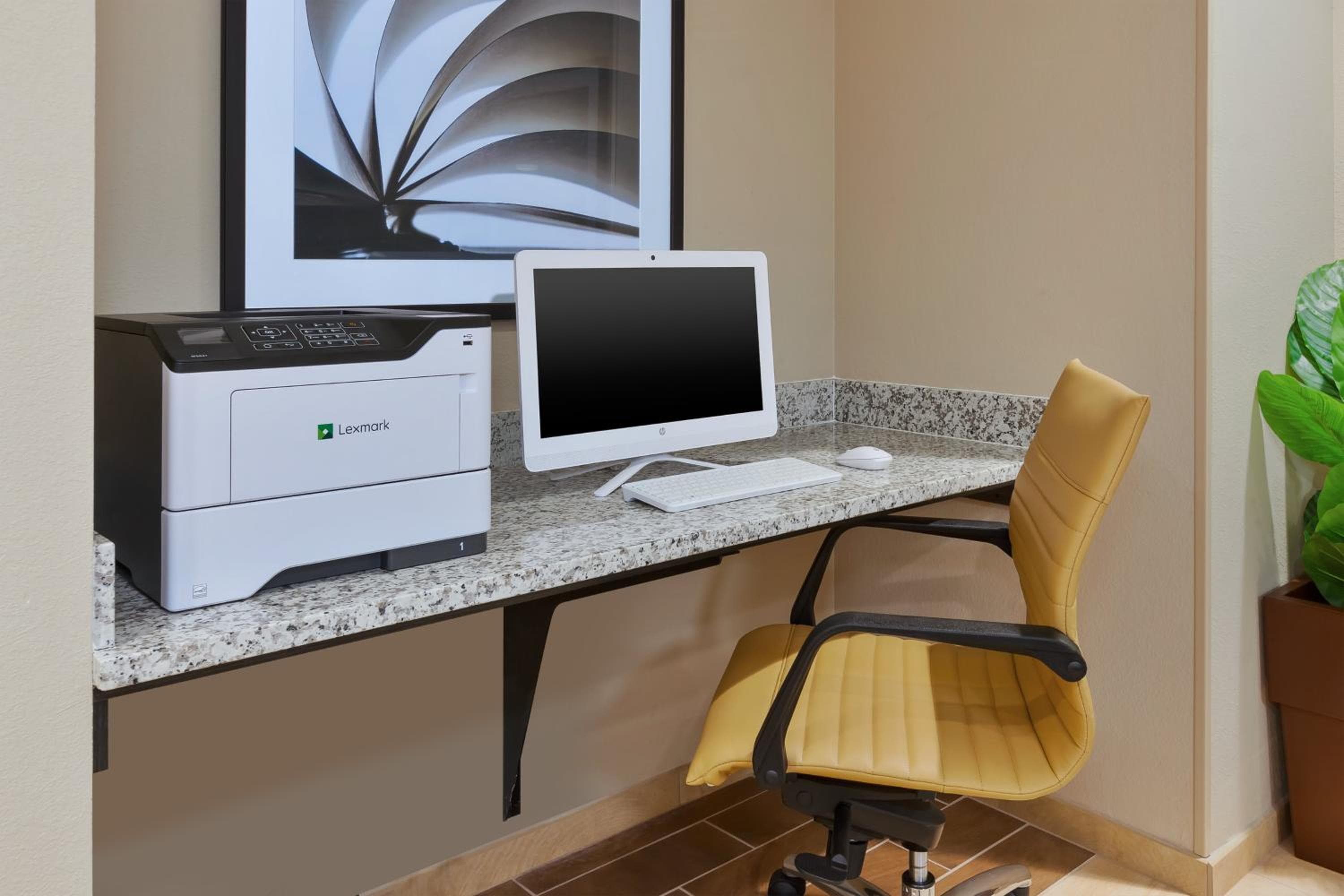 Candlewood Suites Louisville - NE Downtown Area by IHG, Louisville, photo 5