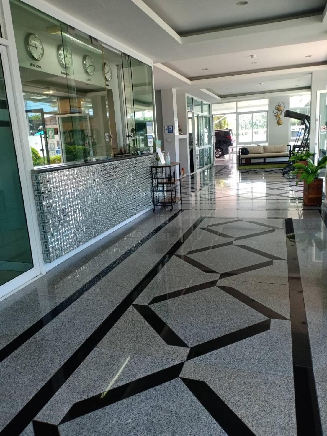 BBG Seaside Luxurious Service Apartment, Bangsaen, photo 4