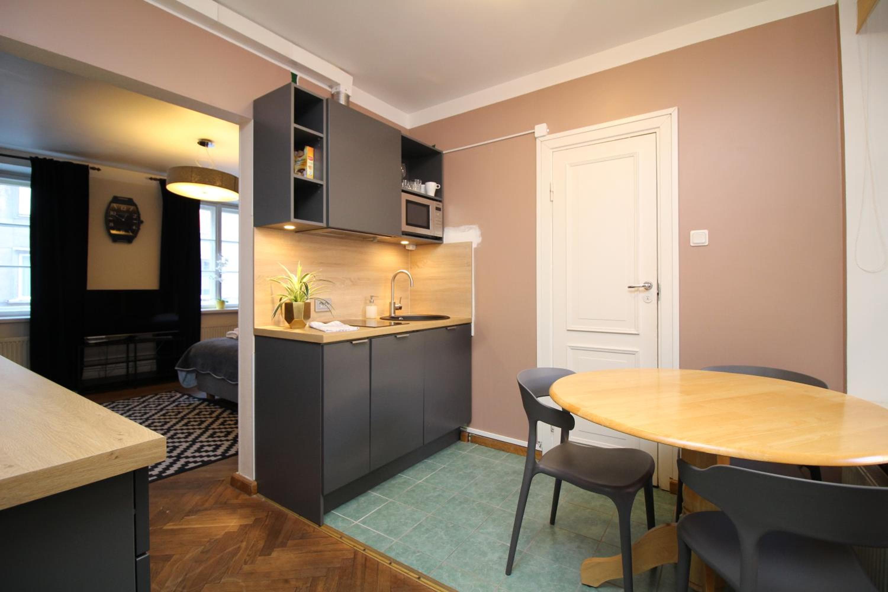 Tallinn City Apartments - Town Hall Square, Tallinn, photo 3