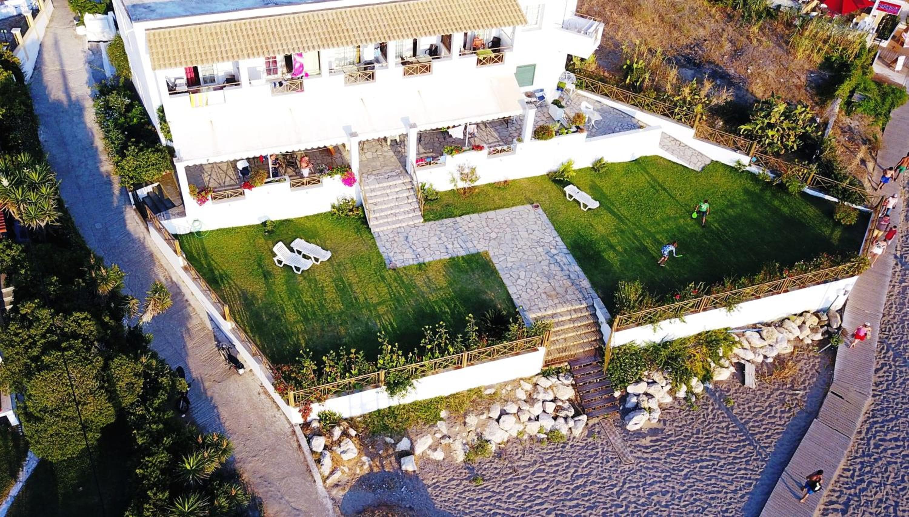 Nereides Apartments, Agios Gordios