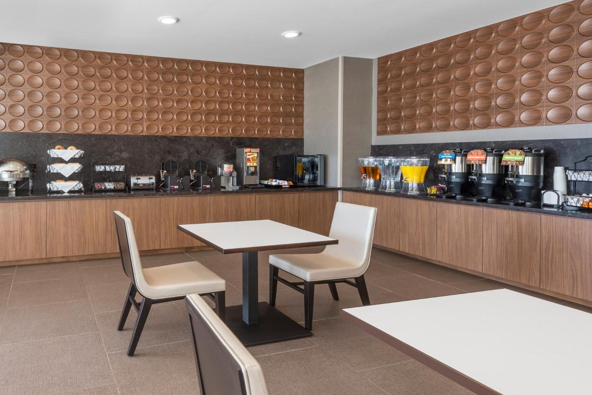 Hawthorn Extended Stay by Wyndham Loveland, Johnstown, photo 4