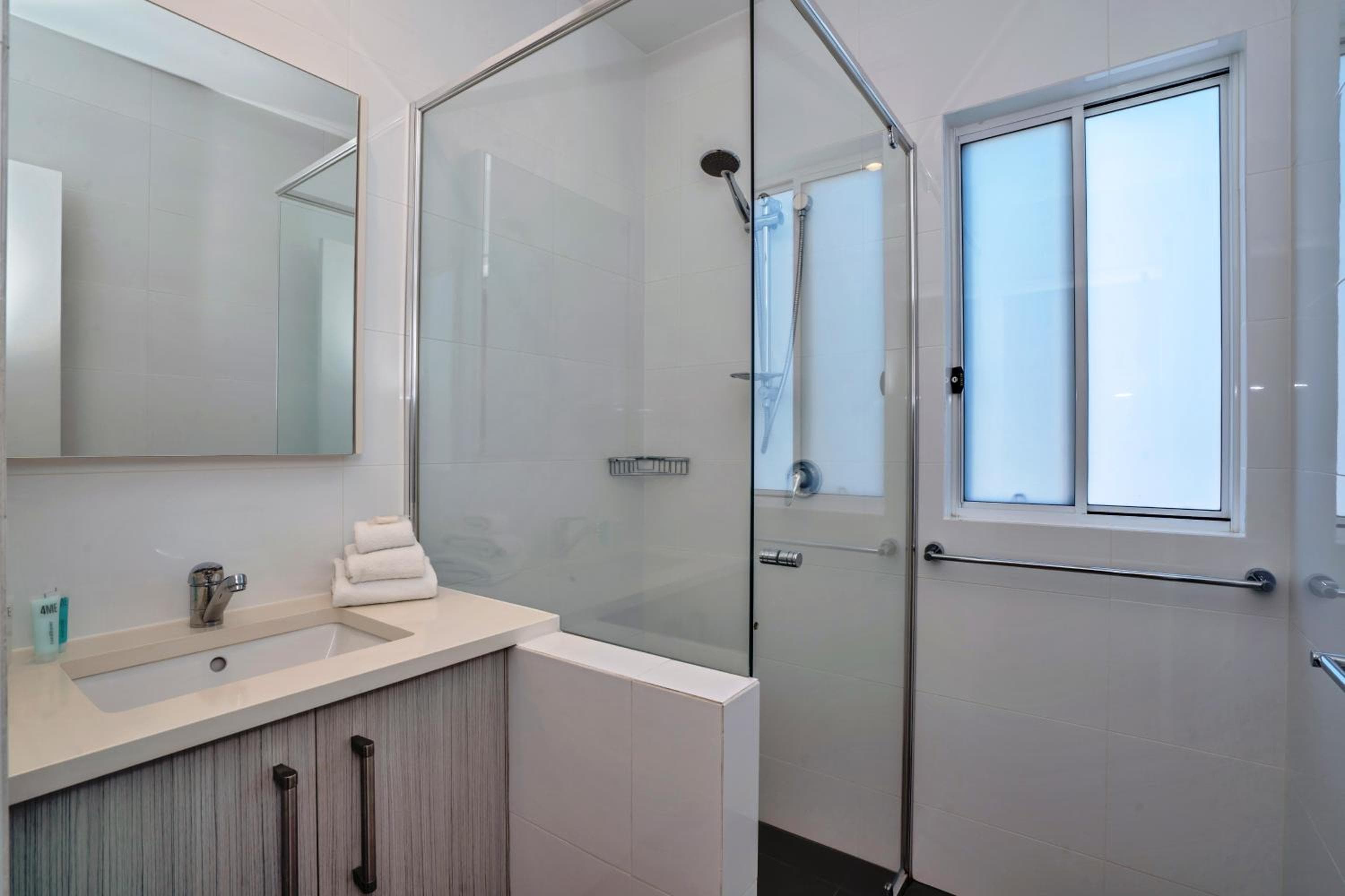 Bujerum Apartments on Burleigh, Gold Coast, photo 6