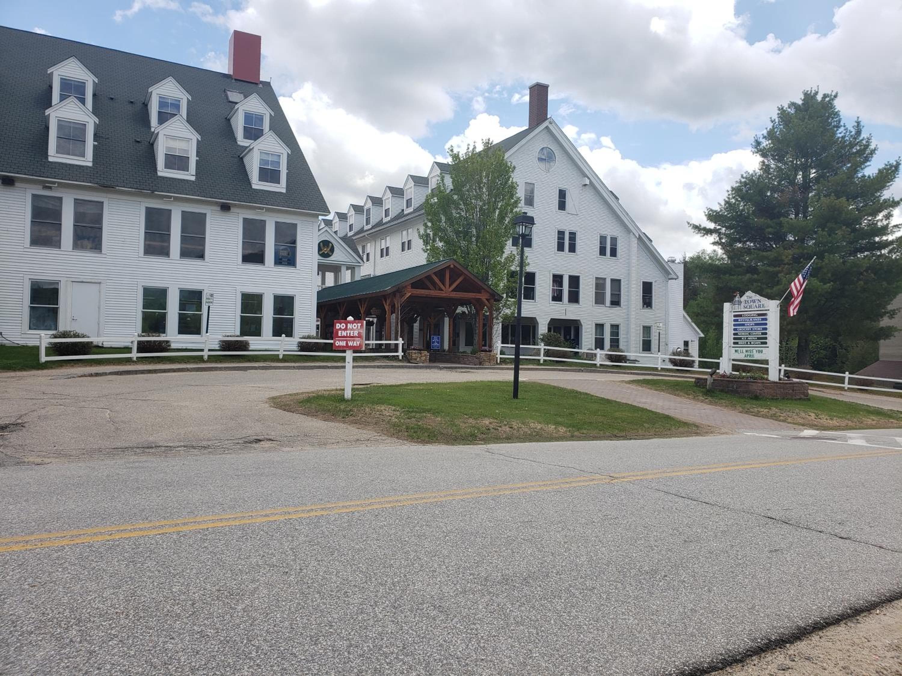 Town Square Condominiums, Waterville Valley