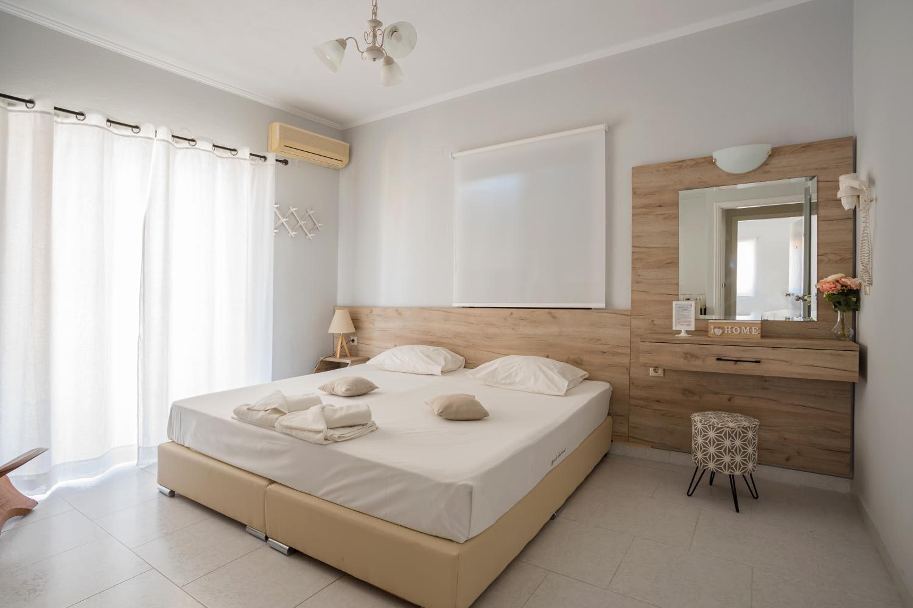 Aggelos Apartments & Deluxe Studios, Nydri, photo 2