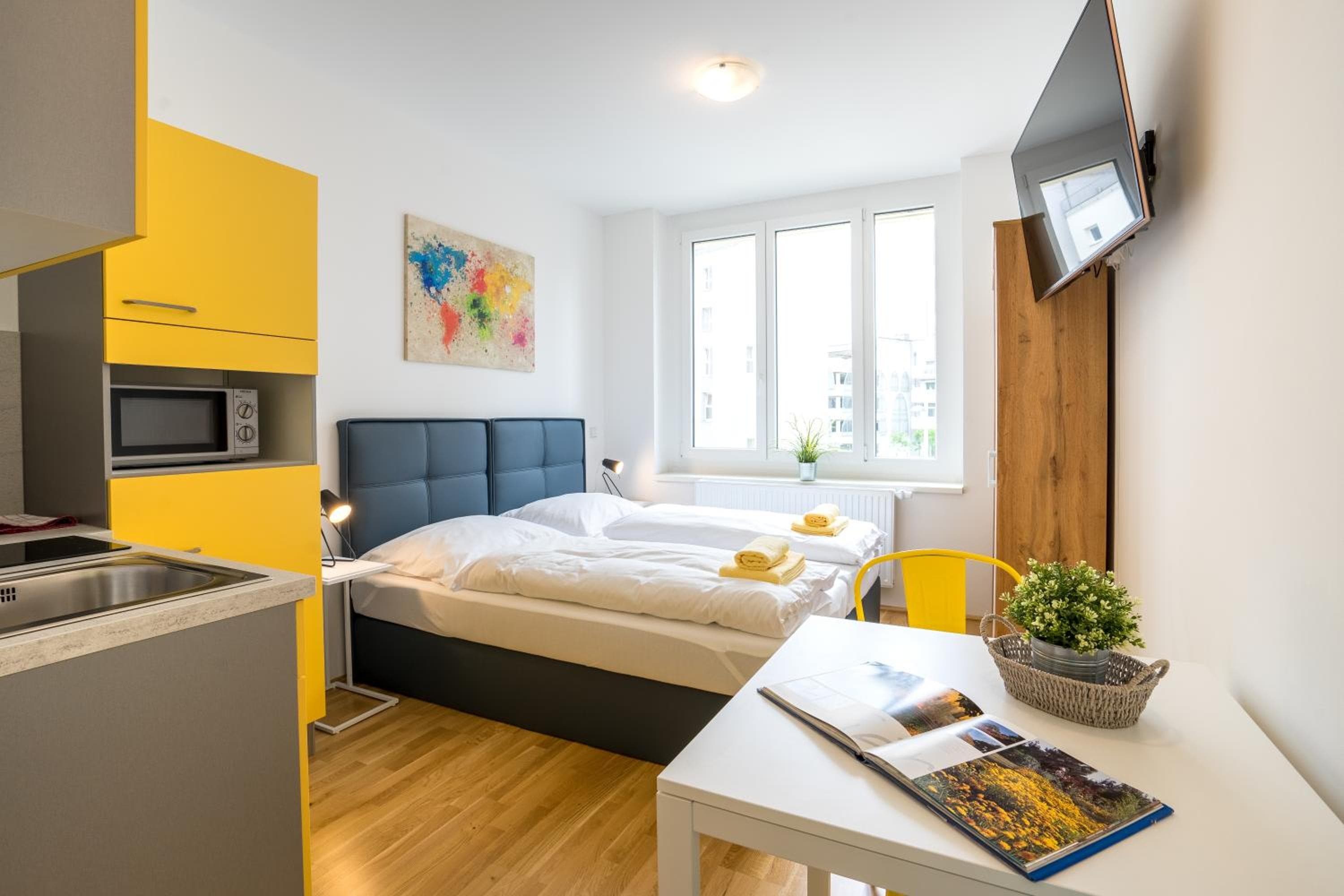 FeelGood Apartments SmartLiving | contactless check-in, Vienna