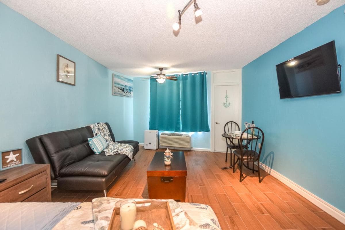 Daytona Condo with Beautiful Ocean and City View, Daytona Beach, photo 6