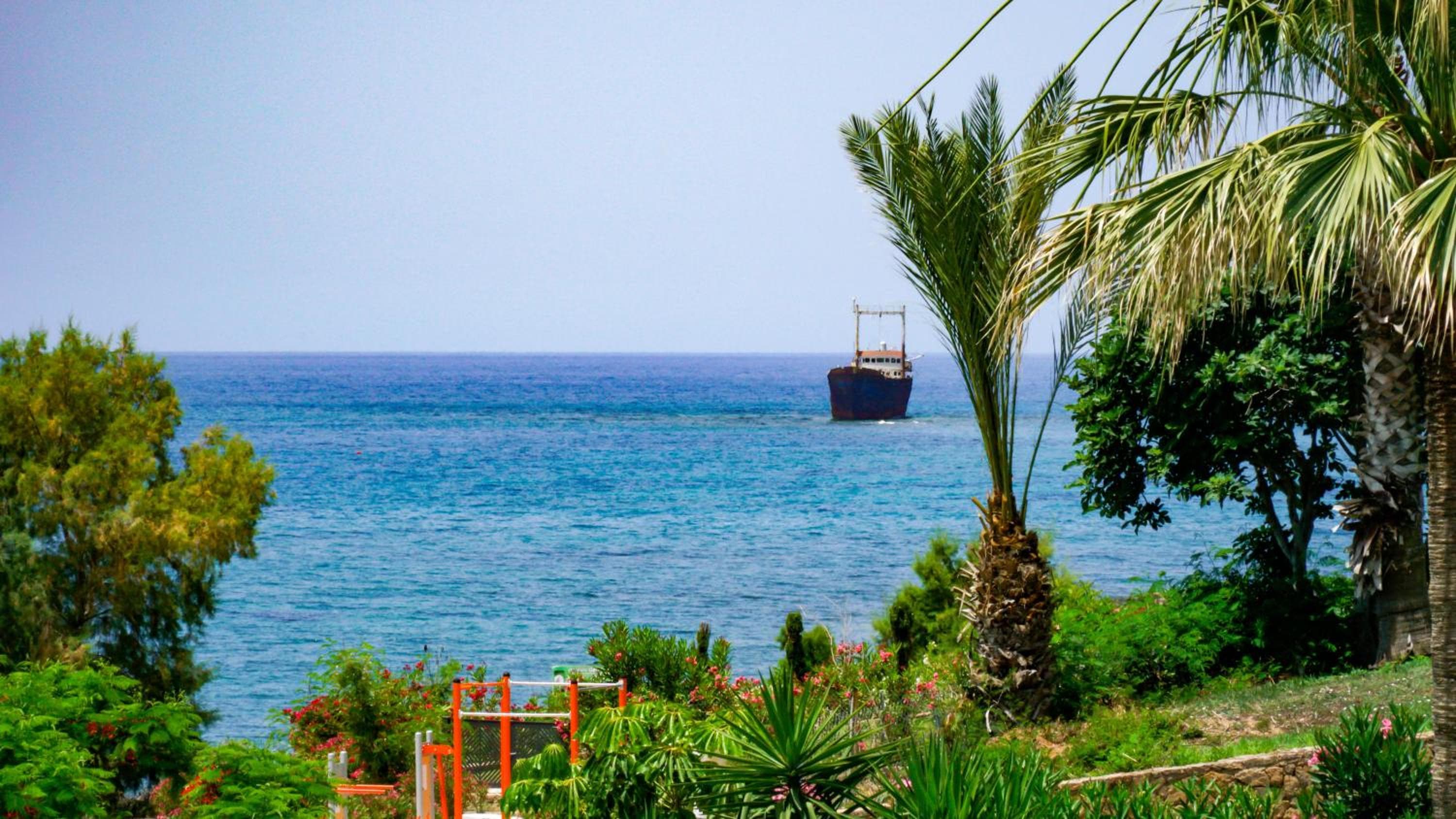 Rododafni Beach Apartments, Paphos City, photo 5