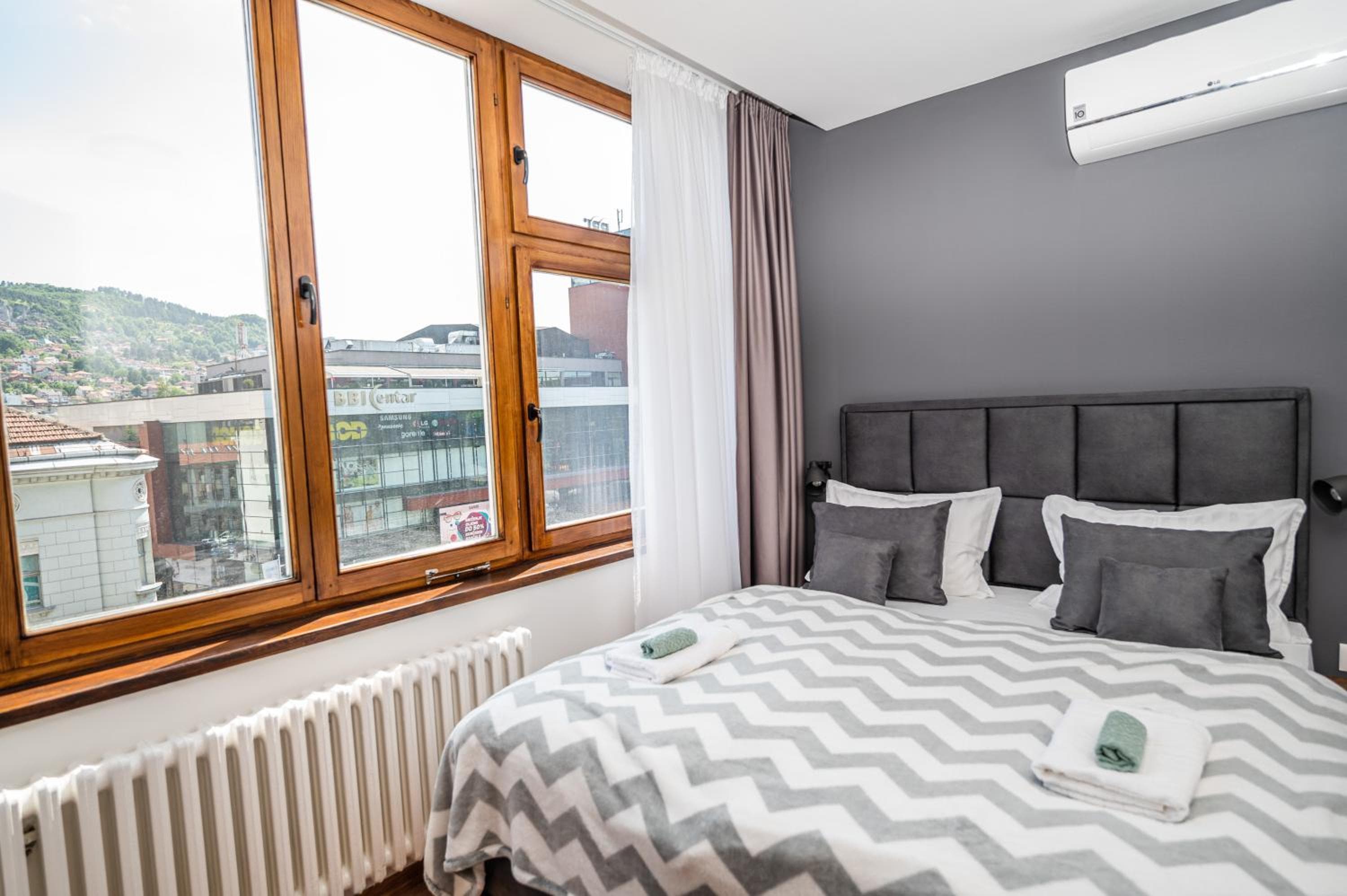 Modern and Bright Apartments - Main Street, Sarajevo