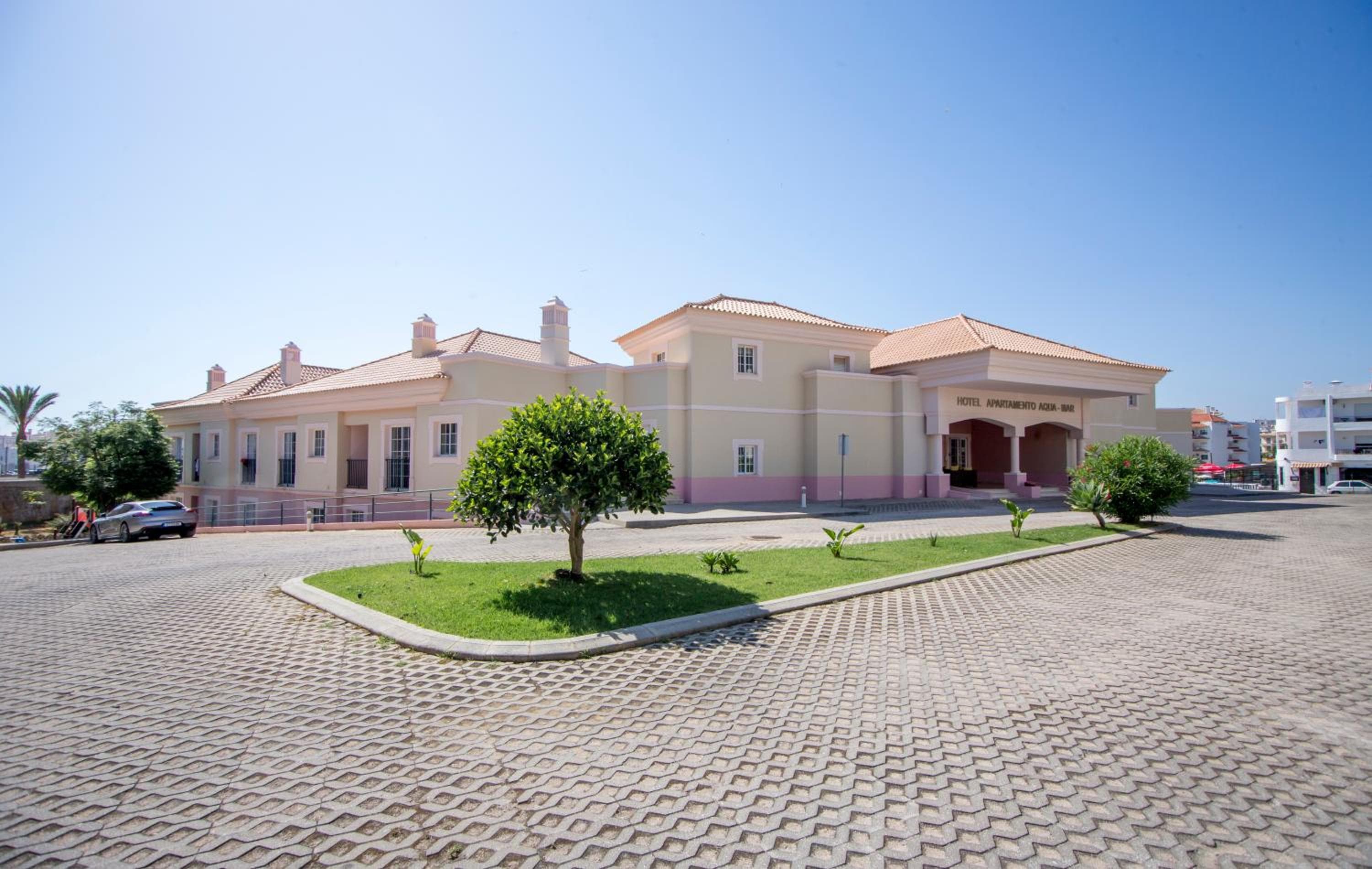Aquamar Albufeira Aparthotel, Albufeira
