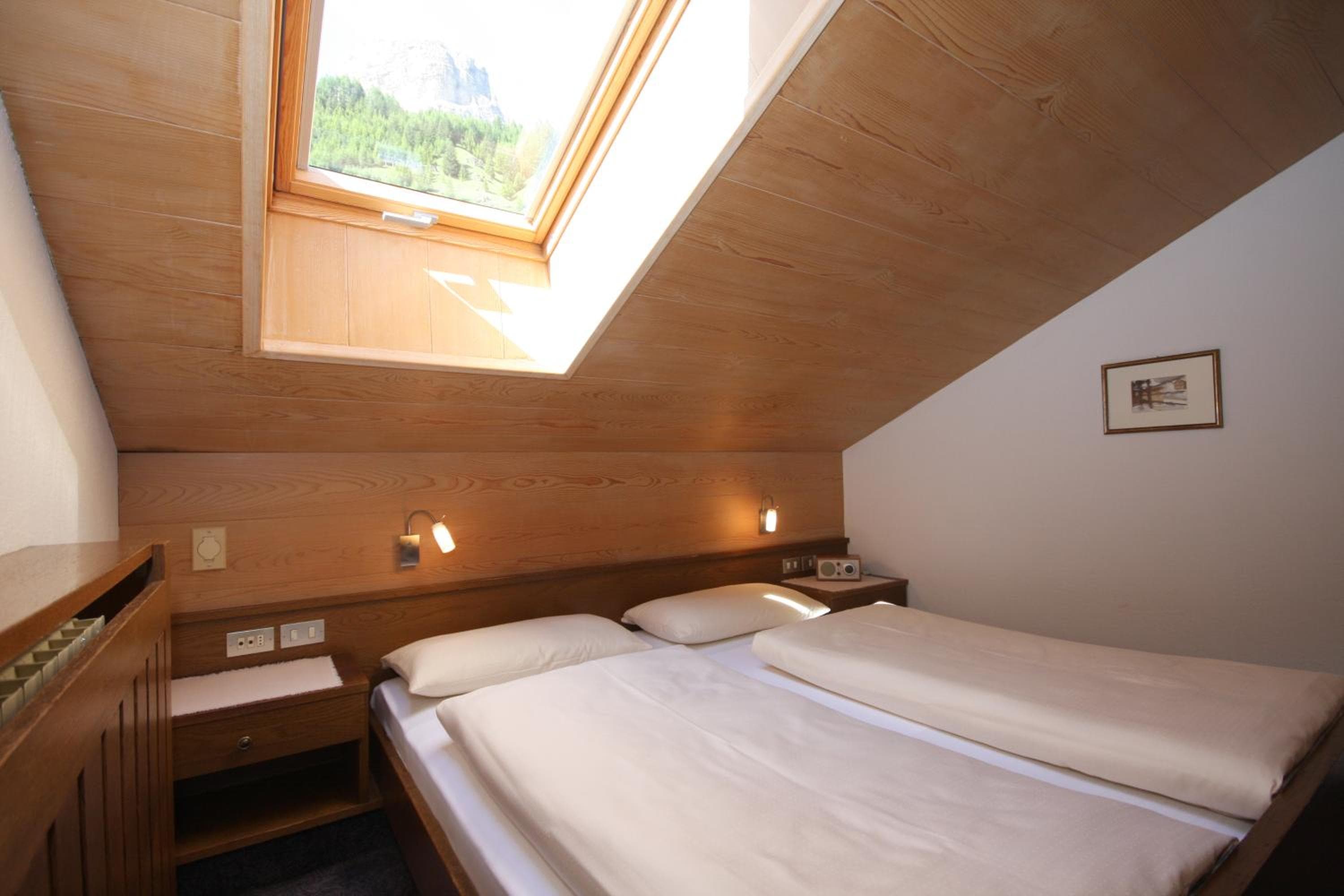 Apartments Residence Alta Badia, Colfosco, photo 4
