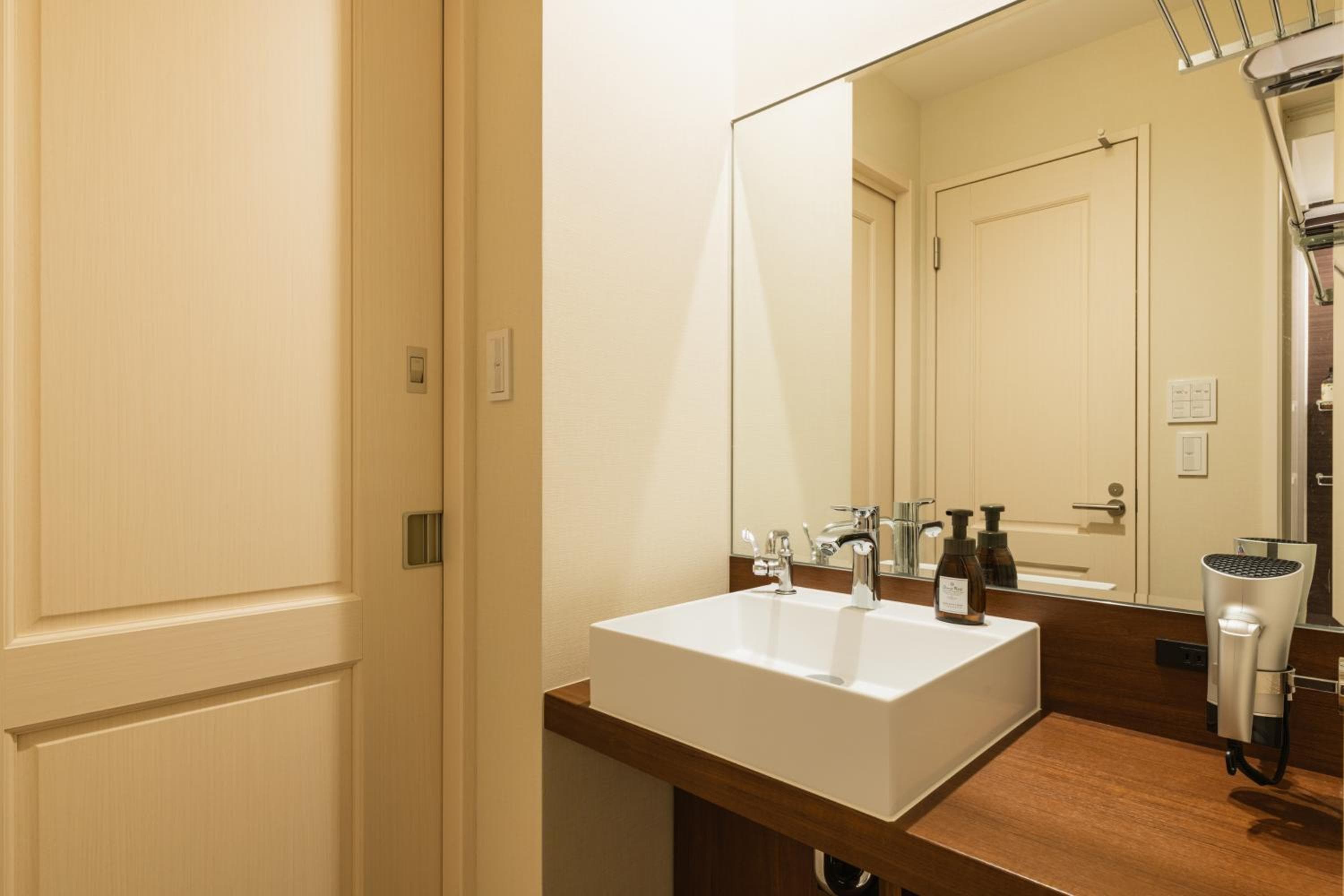GRAND BASE HAKATA-I, Fukuoka, photo 5