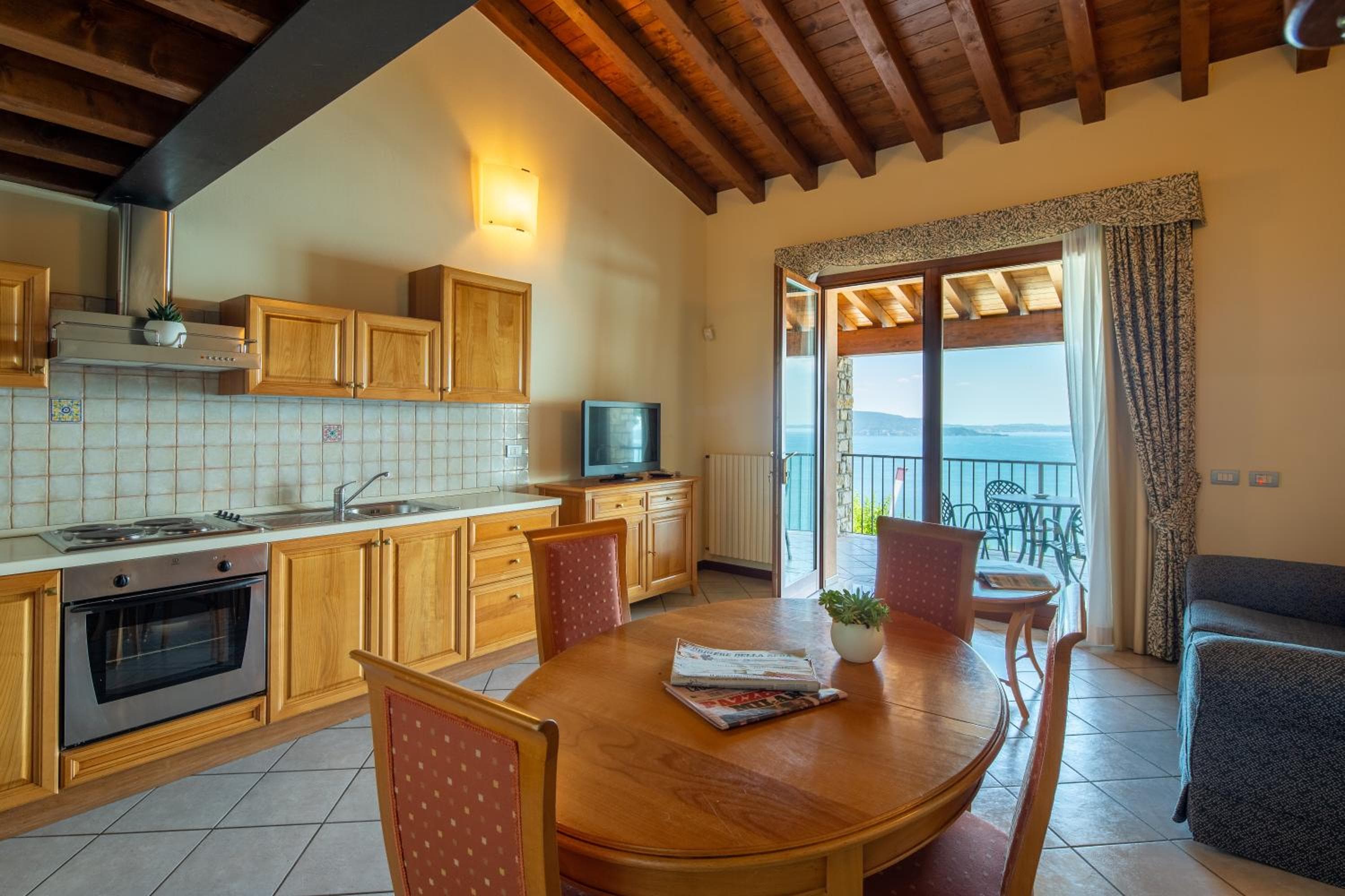 Domina Borgo degli Ulivi - Garda Lake, Gardone Riviera, photo 5