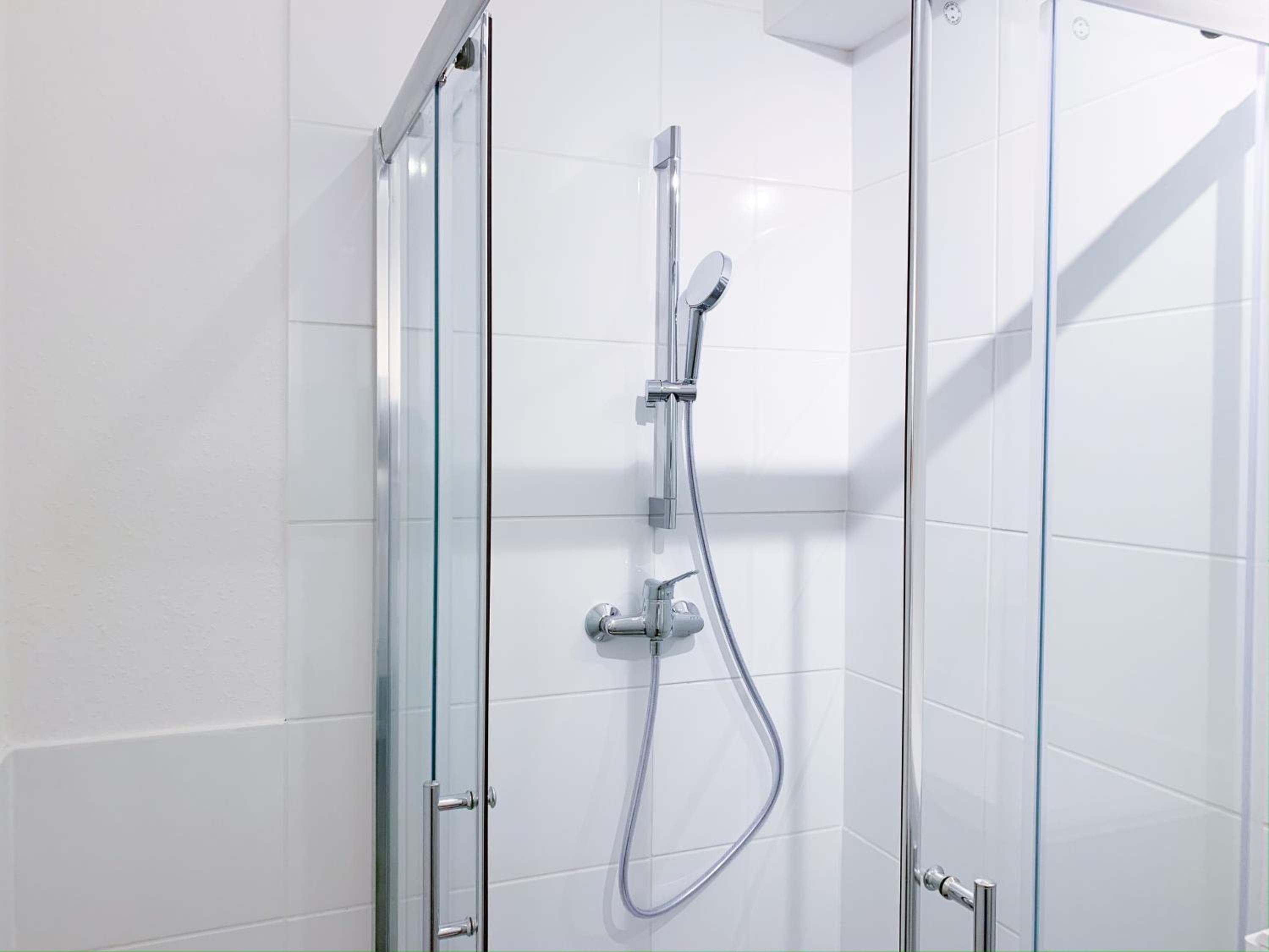 Bathroom at Relax Aachener Boardinghouse Appartements Premium 1