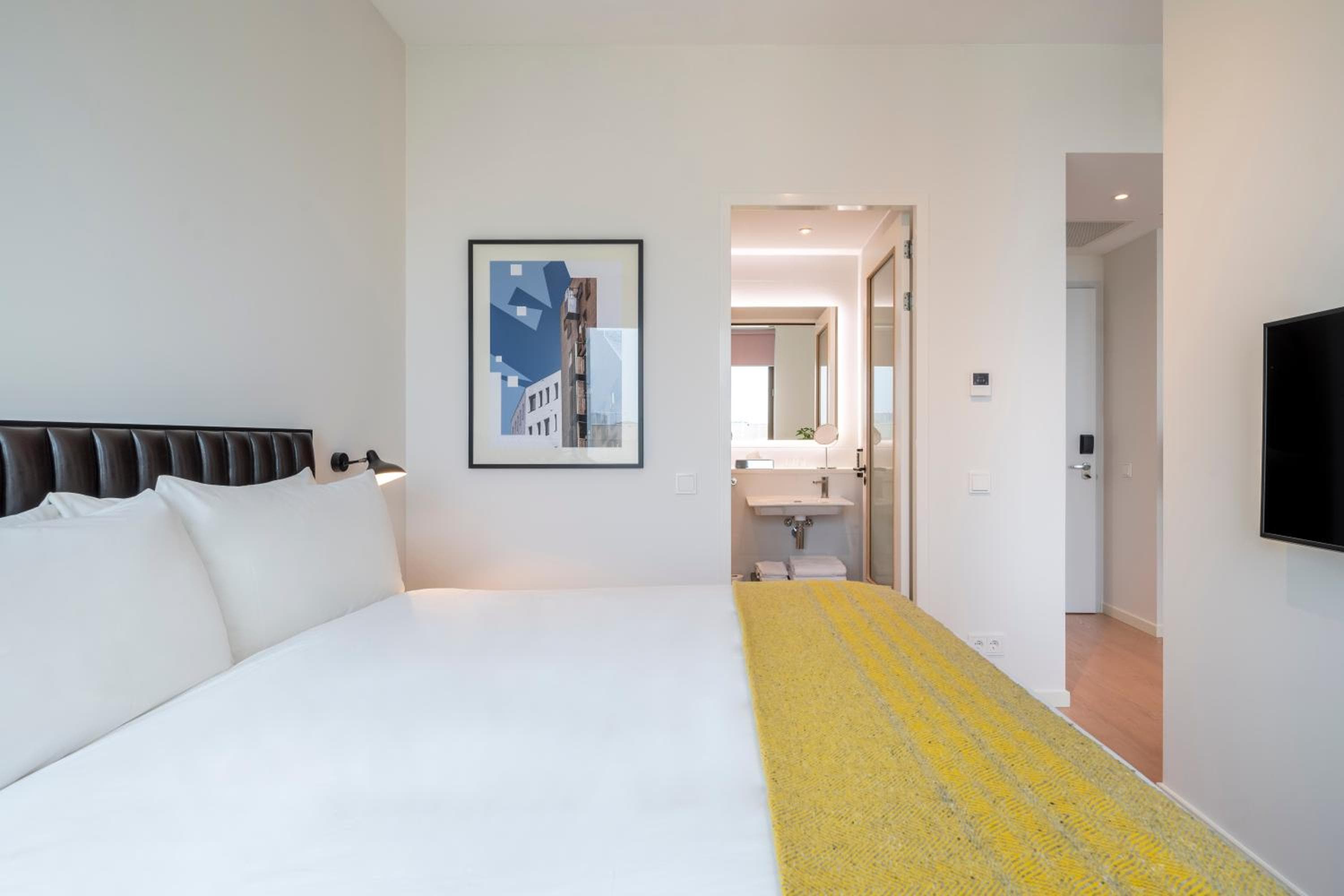 PREMIER SUITES Amsterdam, Amsterdam, photo 3