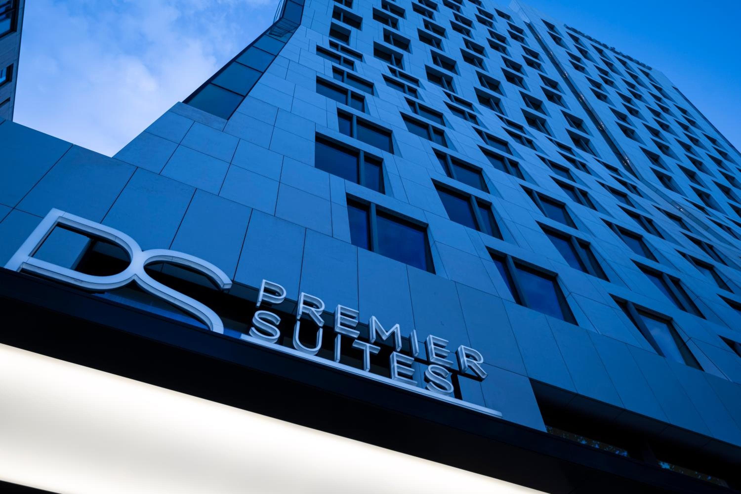 PREMIER SUITES Amsterdam, Amsterdam, photo 4