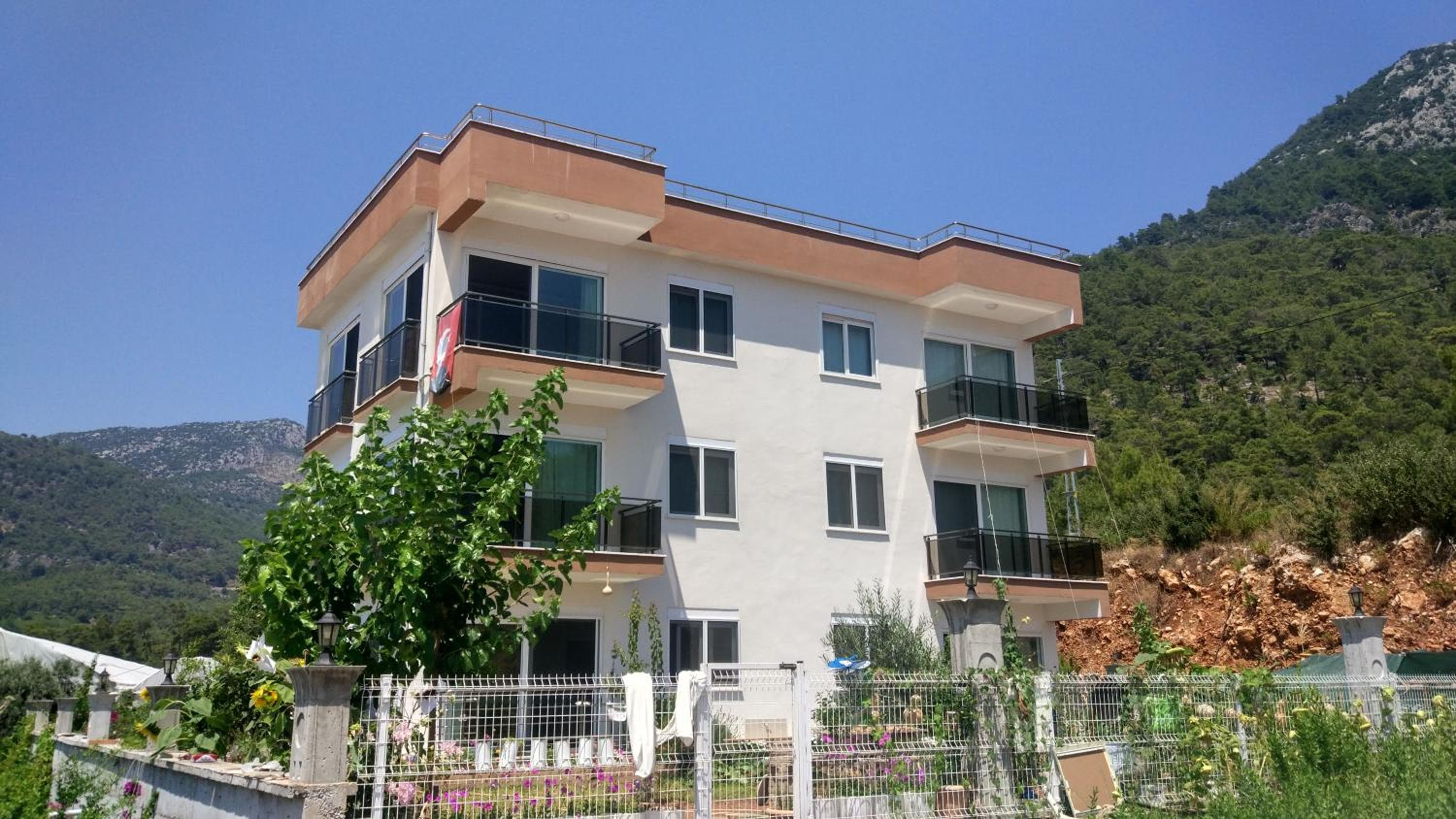 Begonvilla Homes Karaöz, Karaoz