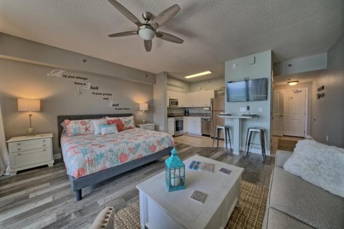 Deluxe Beachfront Studio, Shores of Panama, Oceanviews and Updated, Panama City Beach, photo 6