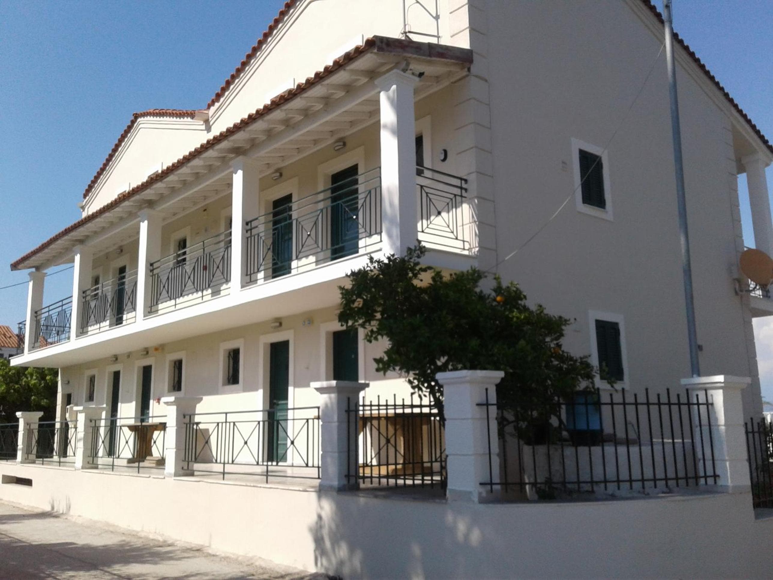 UMBRELLA BEACH APARTMENTs, Kavos