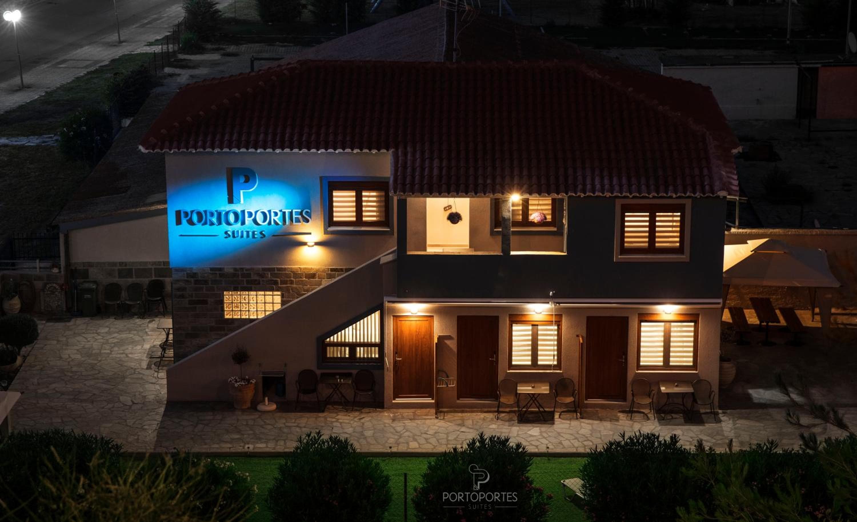 PORTO PORTES suites, Nea Potidaea